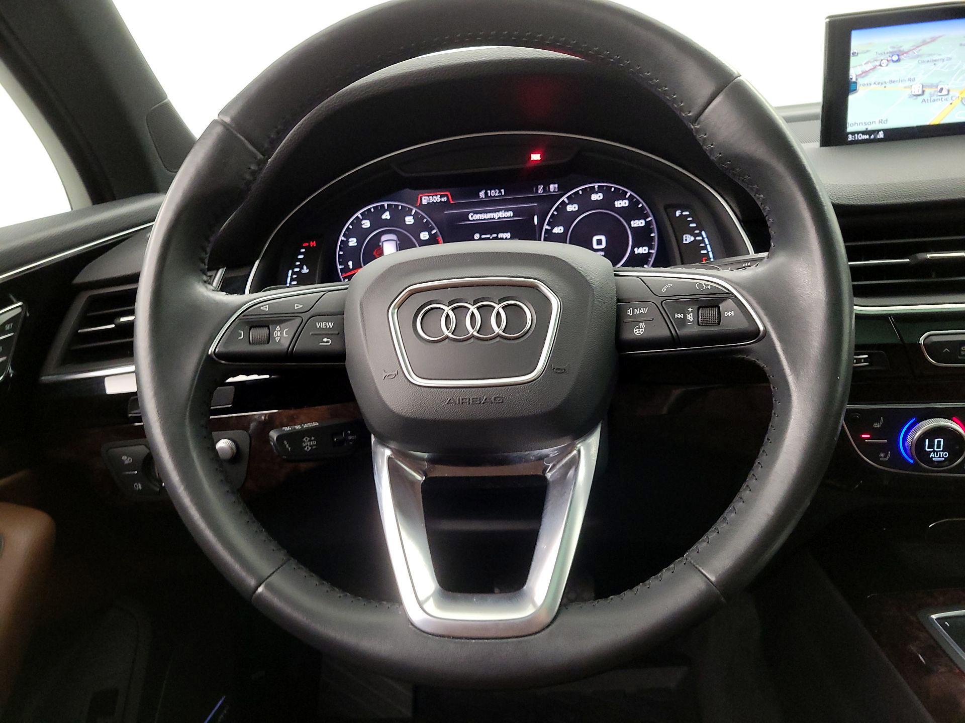 Thumbnail: 2019 Audi Q7 - 10