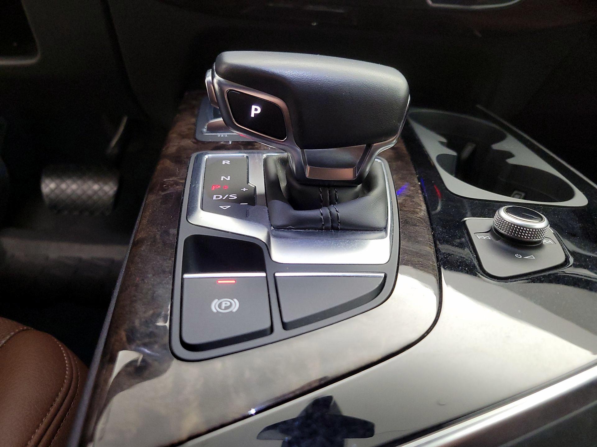 Thumbnail: 2019 Audi Q7 - 18