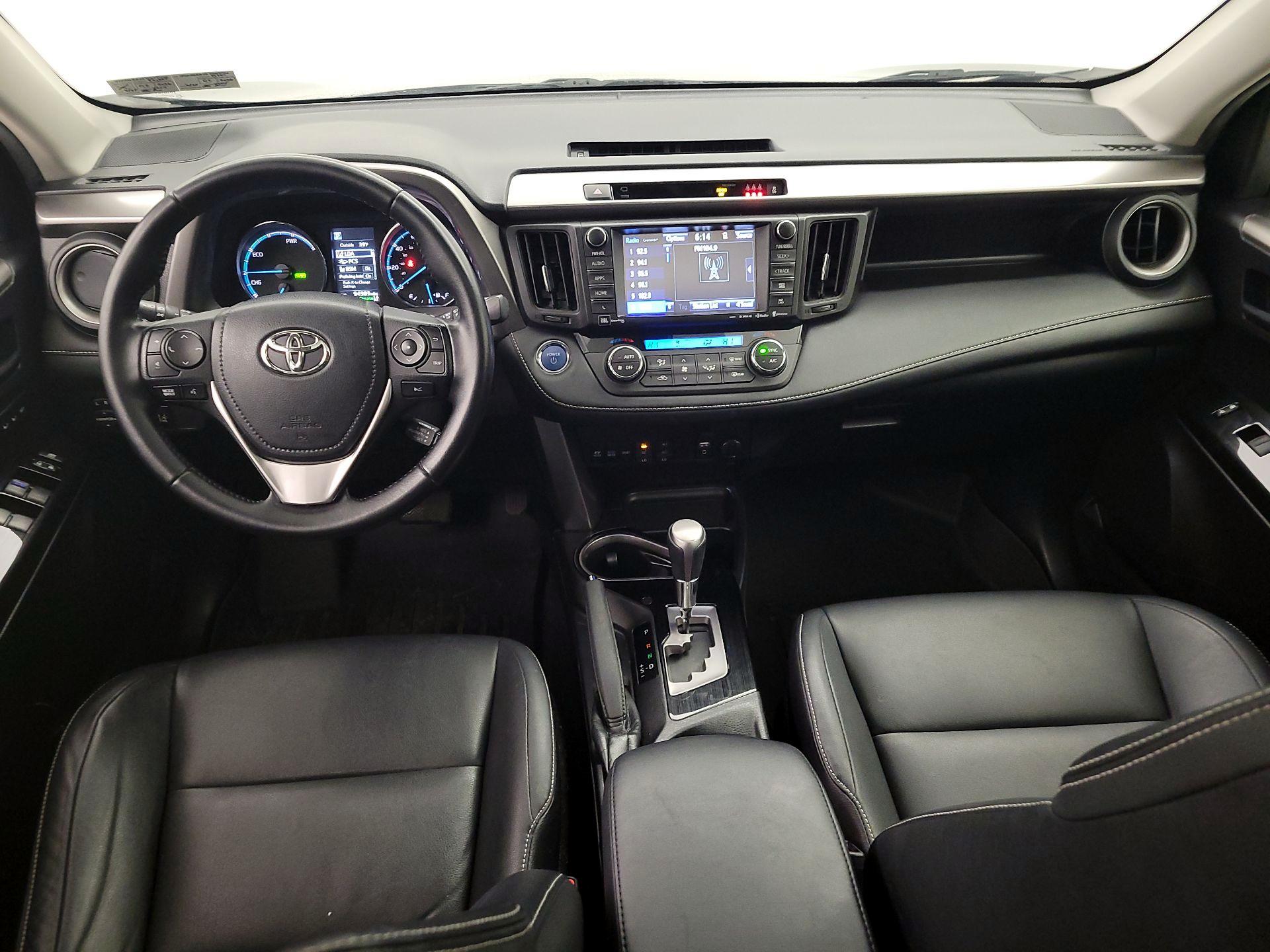 Thumbnail: 2017 Toyota RAV4 - 9