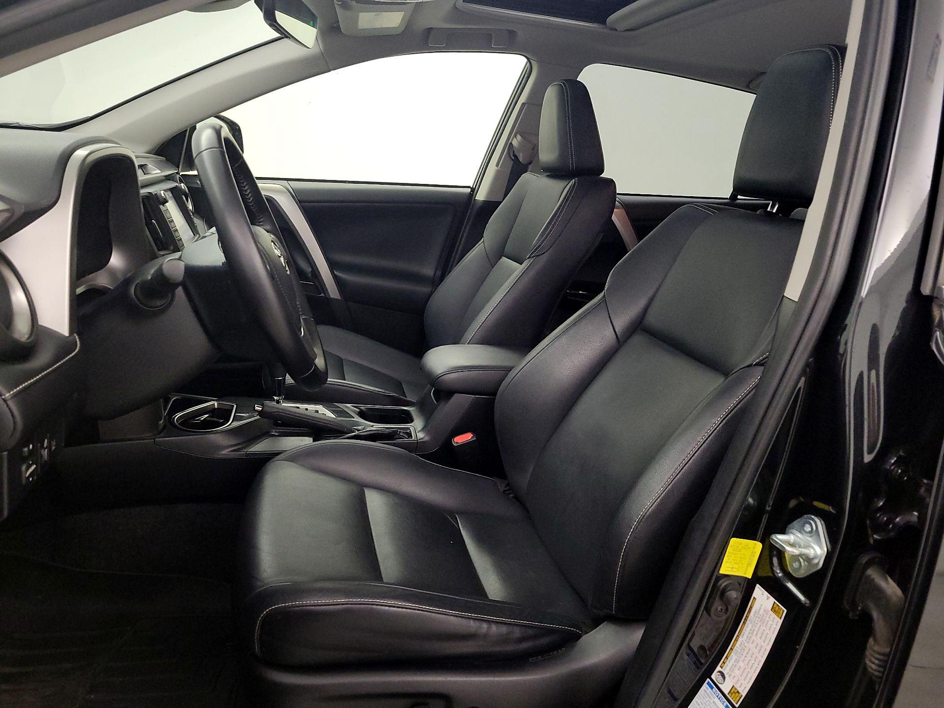 Thumbnail: 2017 Toyota RAV4 - 11