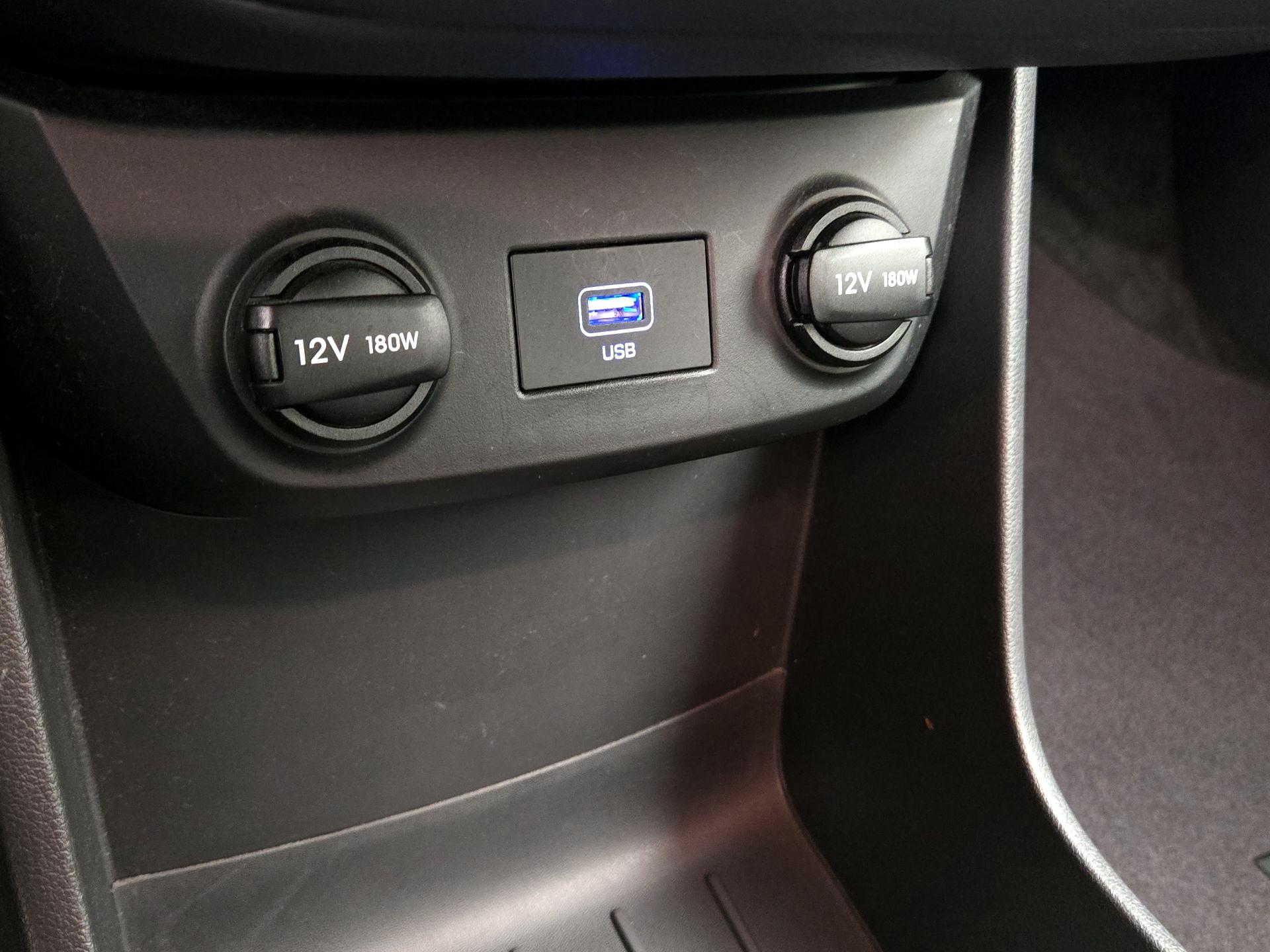 Thumbnail: 2020 Hyundai Ioniq - 18