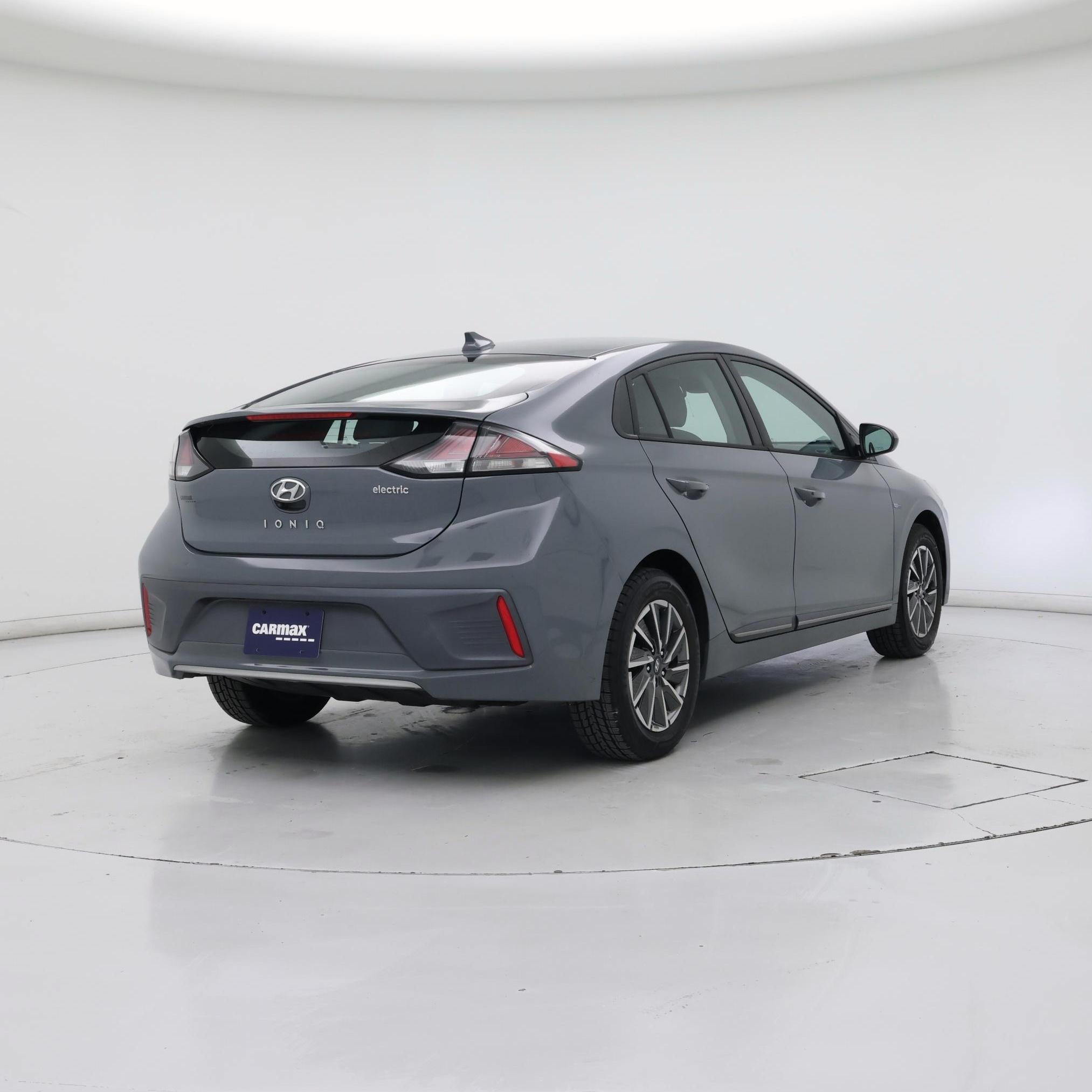 Thumbnail: 2020 Hyundai Ioniq - 8