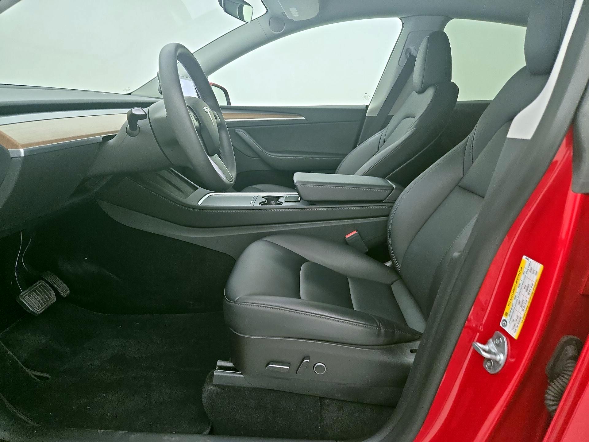 Thumbnail: 2023 Tesla Model Y - 11