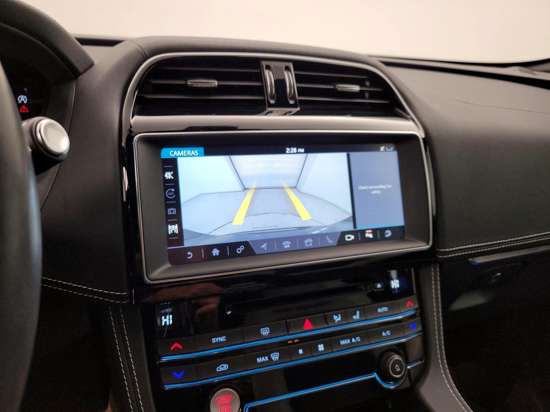 Thumbnail: 2019 Jaguar F-Pace - 14