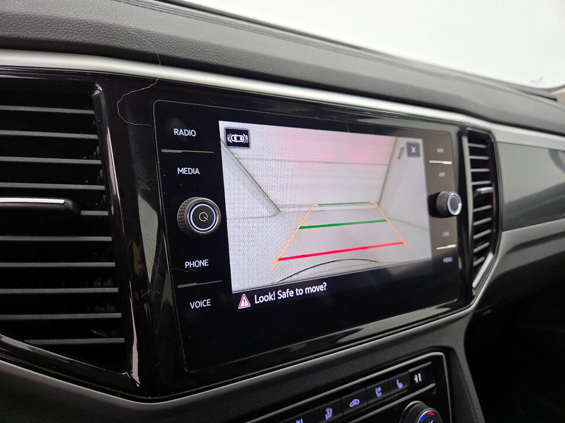 Thumbnail: 2022 Volkswagen Atlas - 14