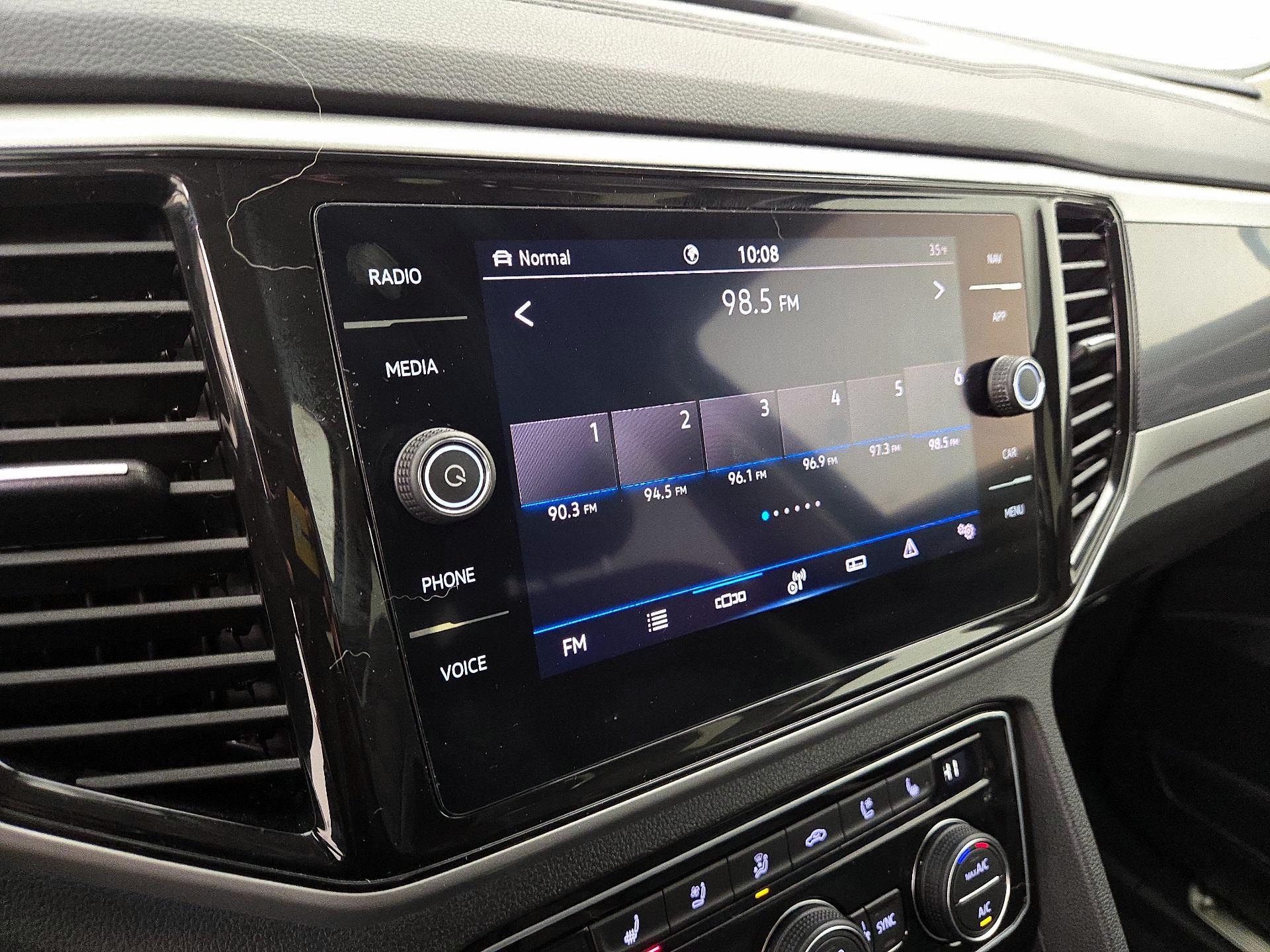 Thumbnail: 2022 Volkswagen Atlas - 15