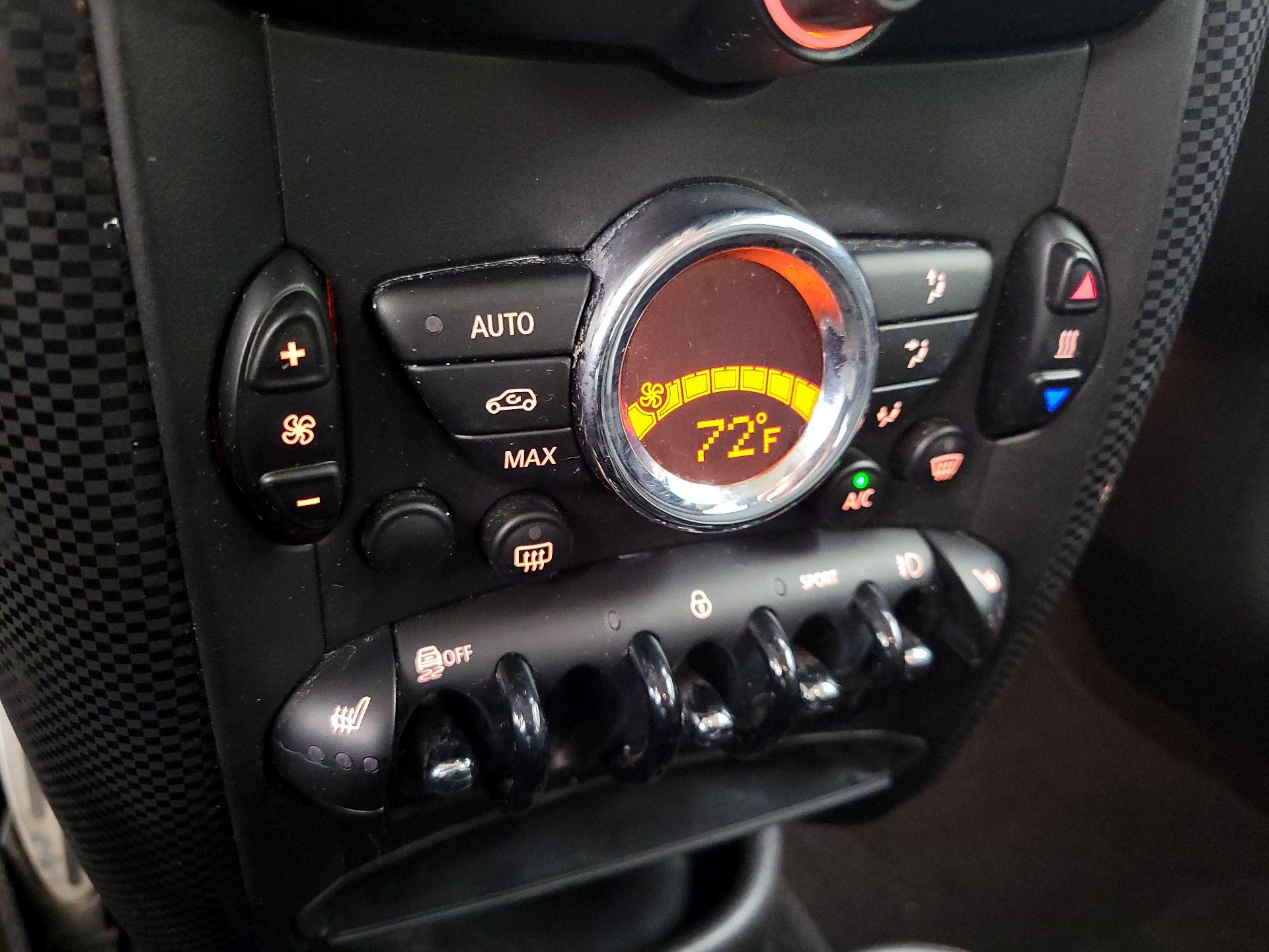 Thumbnail: 2016 MINI Cooper Countryman - 14