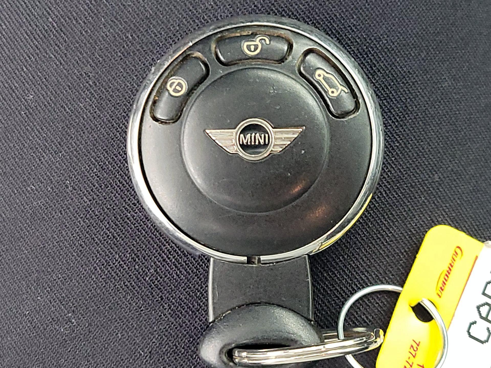 Thumbnail: 2016 MINI Cooper Countryman - 19