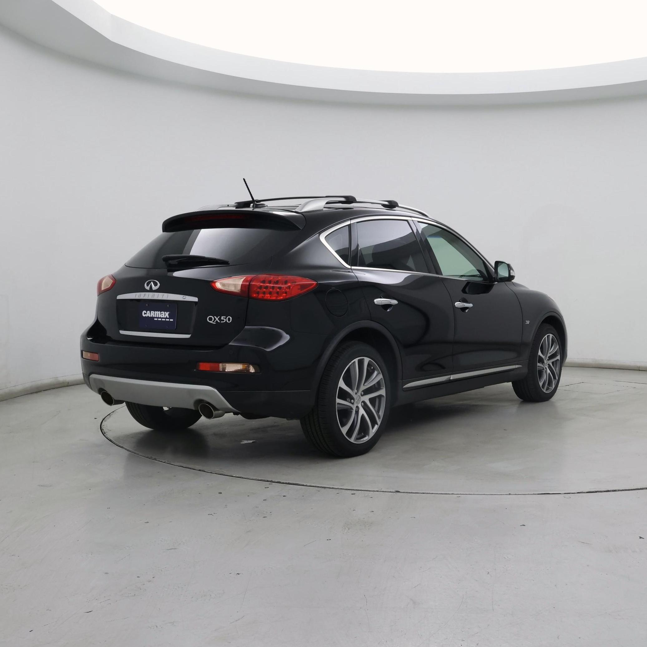 Thumbnail: 2017 INFINITI QX50 - 8