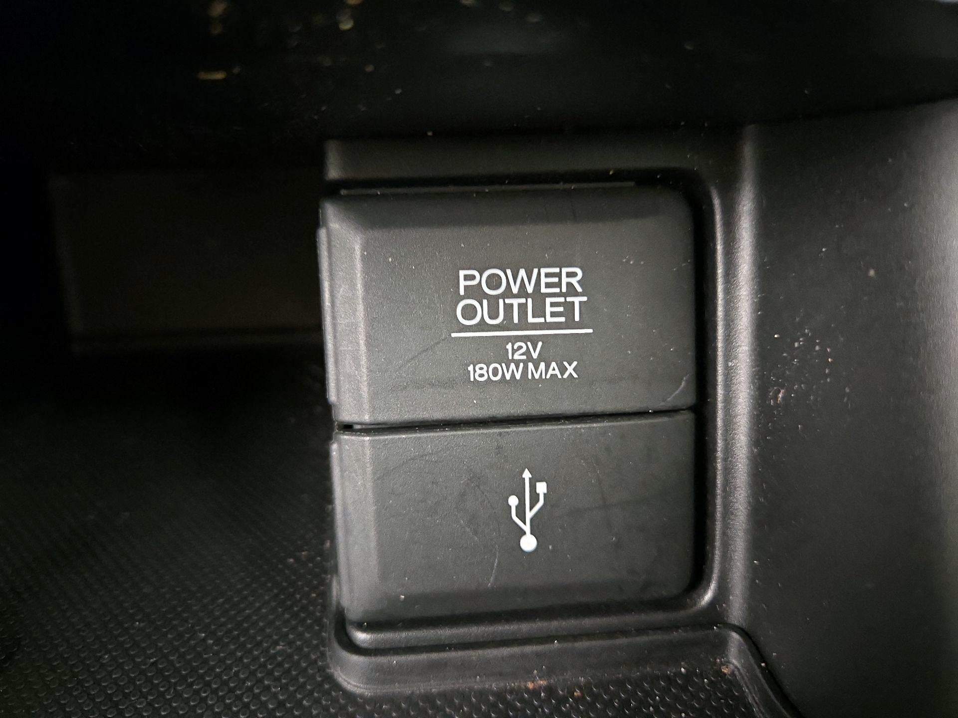 Thumbnail: 2015 Honda Accord - 18