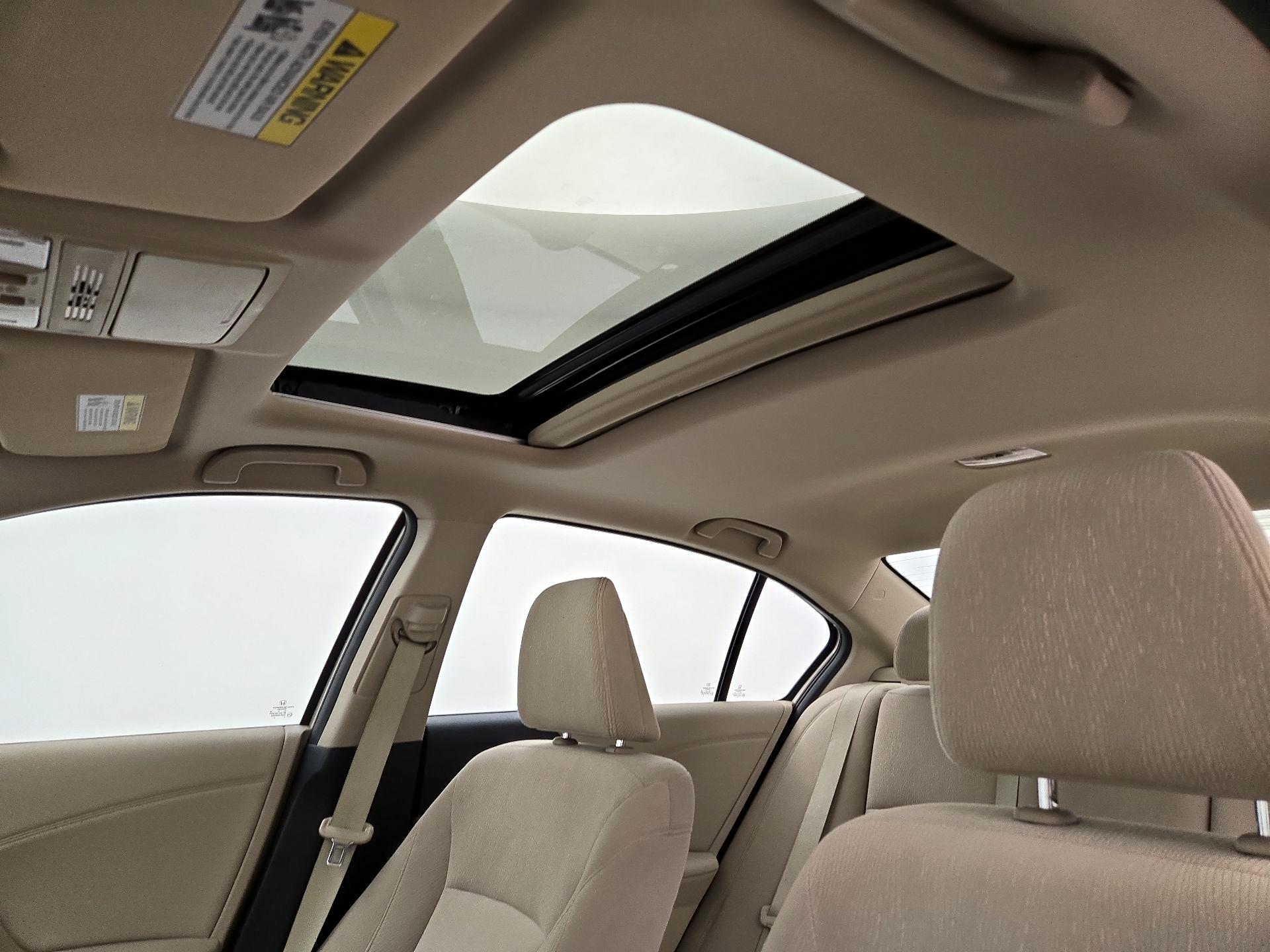 Thumbnail: 2015 Honda Accord - 19