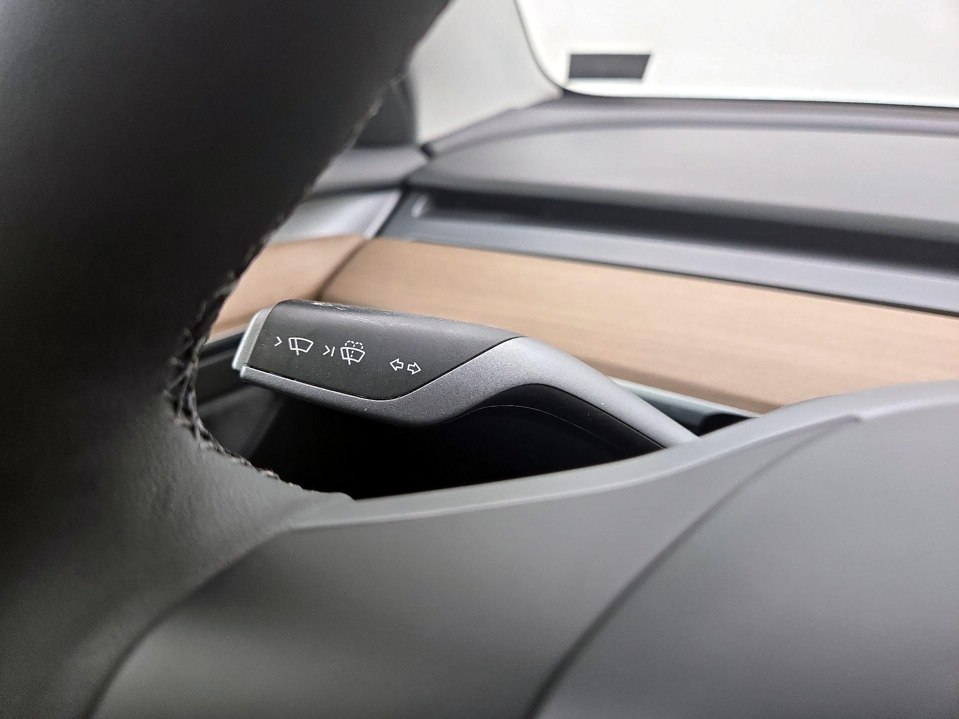 Thumbnail: 2023 Tesla Model 3 - 13