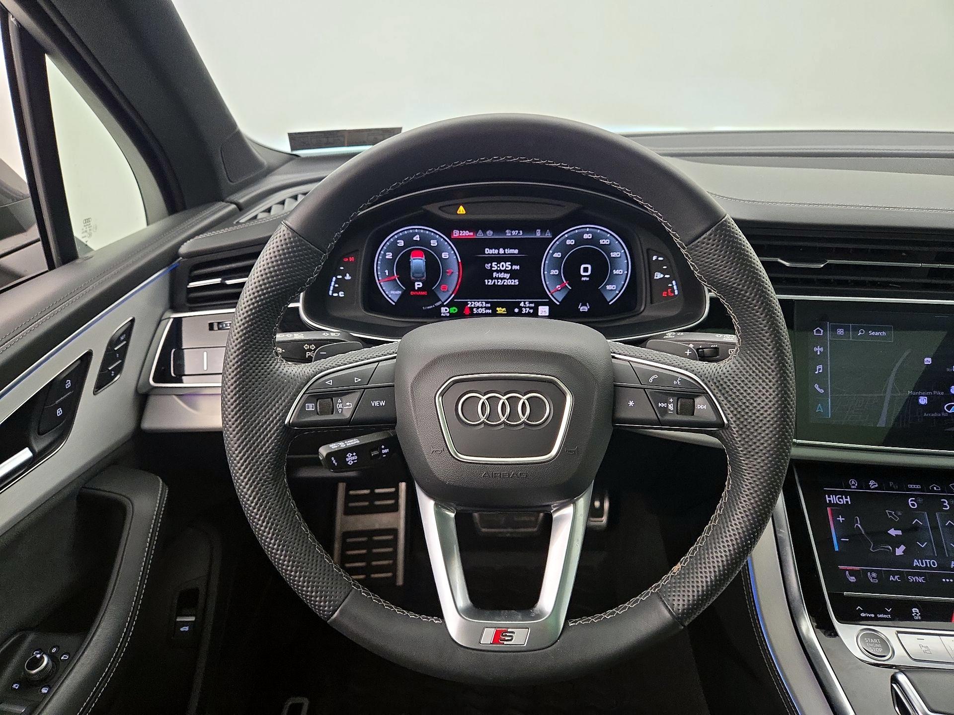 Thumbnail: 2024 Audi Q7 - 10