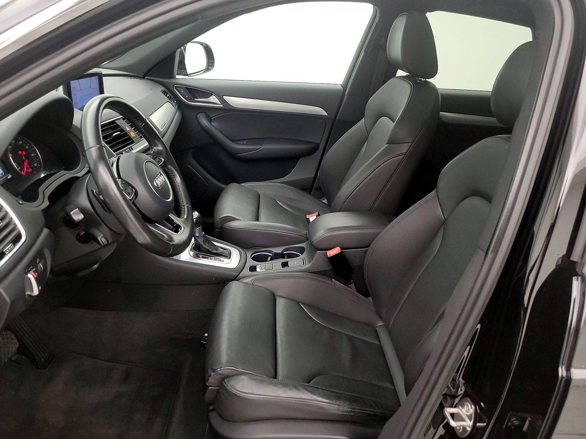 Thumbnail: 2016 Audi Q3 - 11