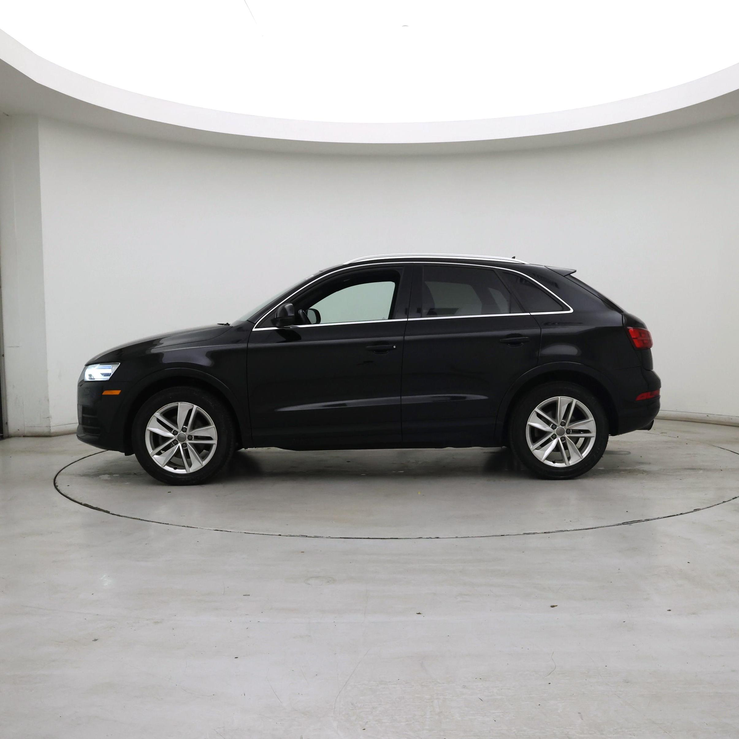 Thumbnail: 2016 Audi Q3 - 3