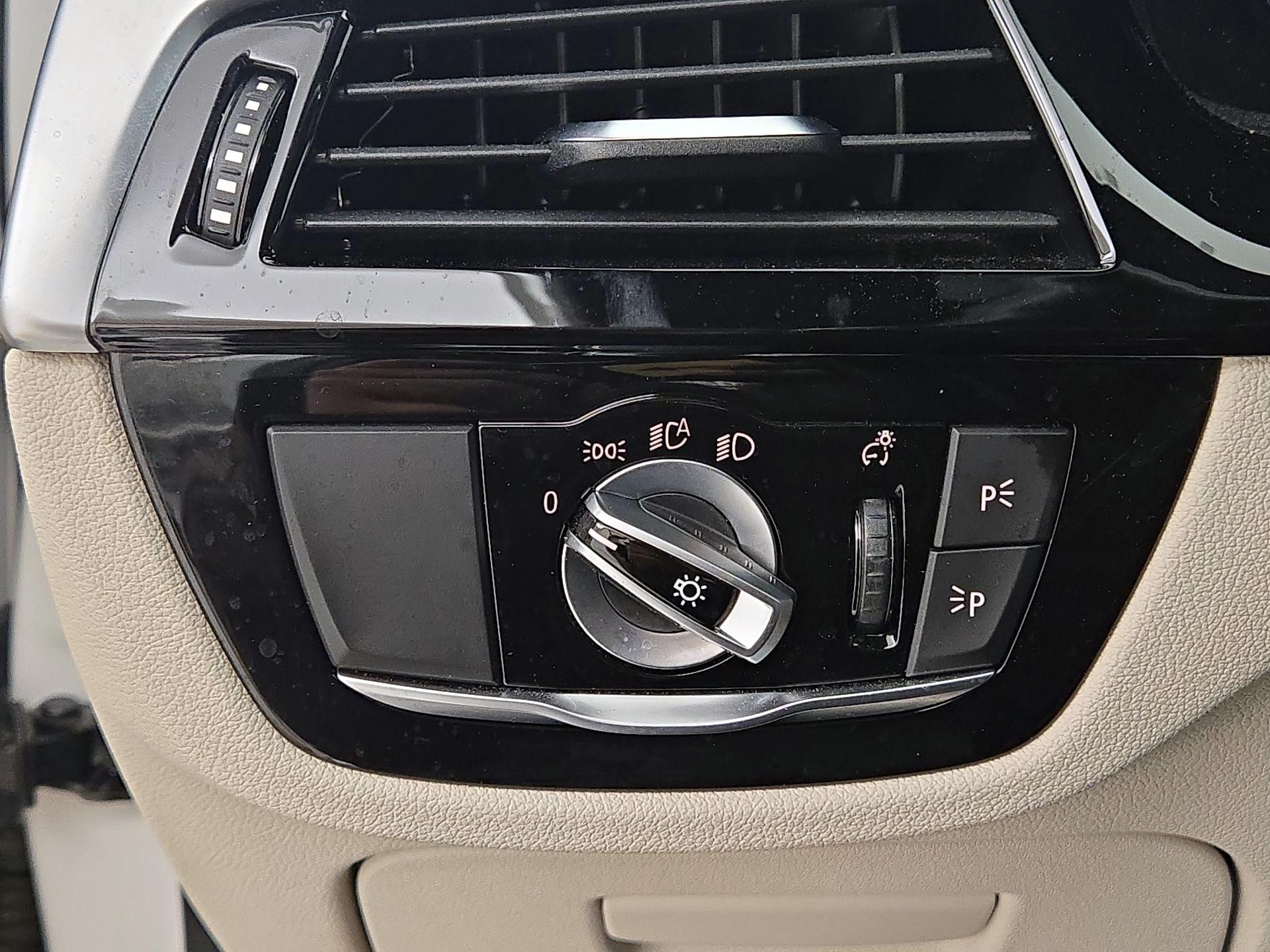 Thumbnail: 2021 BMW 5 Series - 13