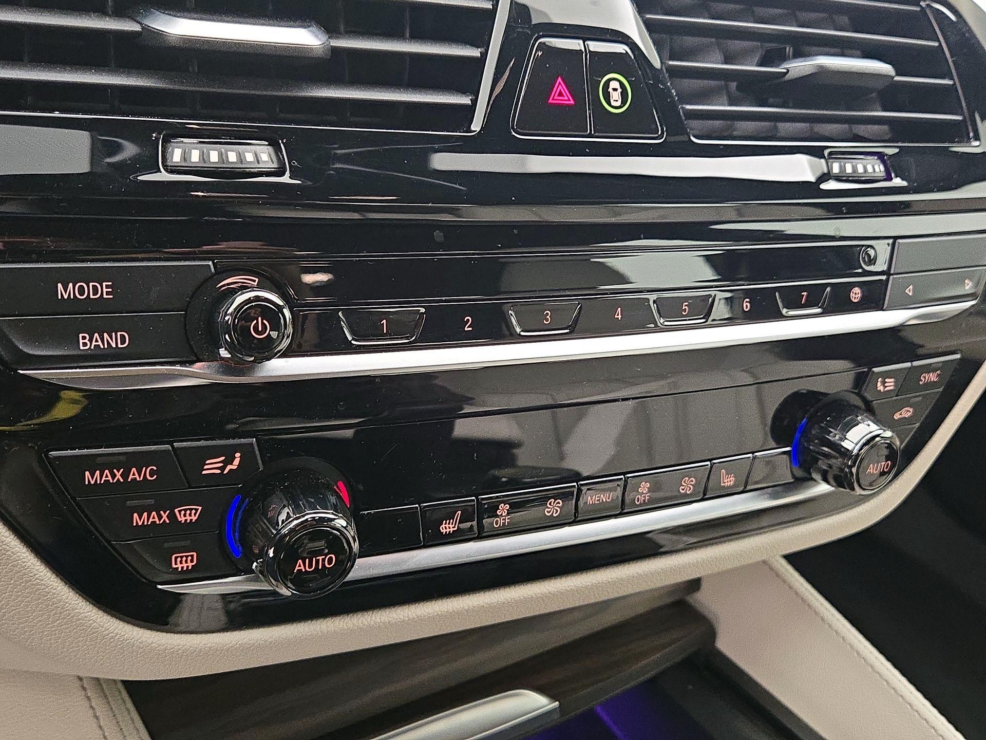 Thumbnail: 2021 BMW 5 Series - 16