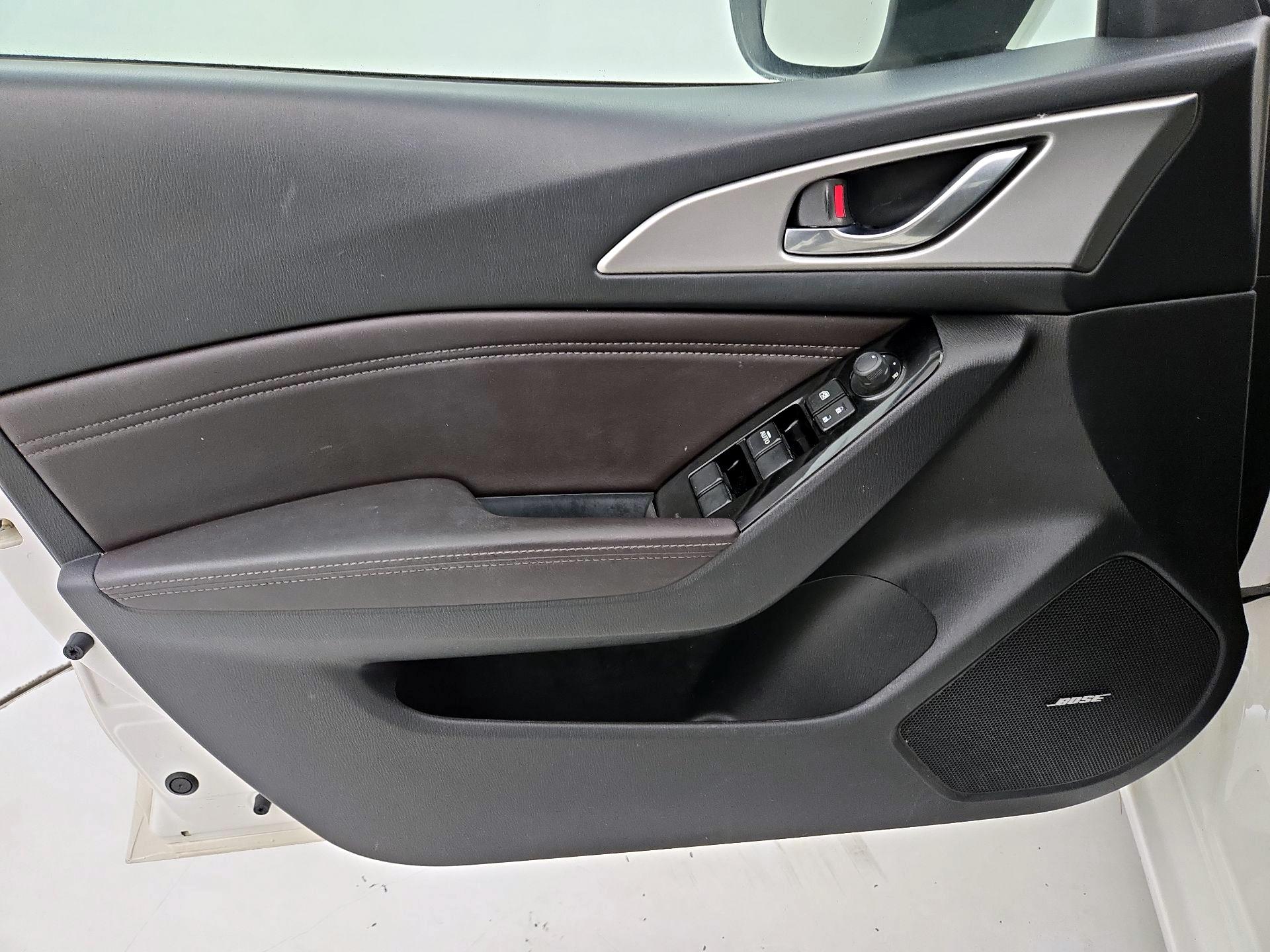 Thumbnail: 2018 Mazda Mazda3 - 12