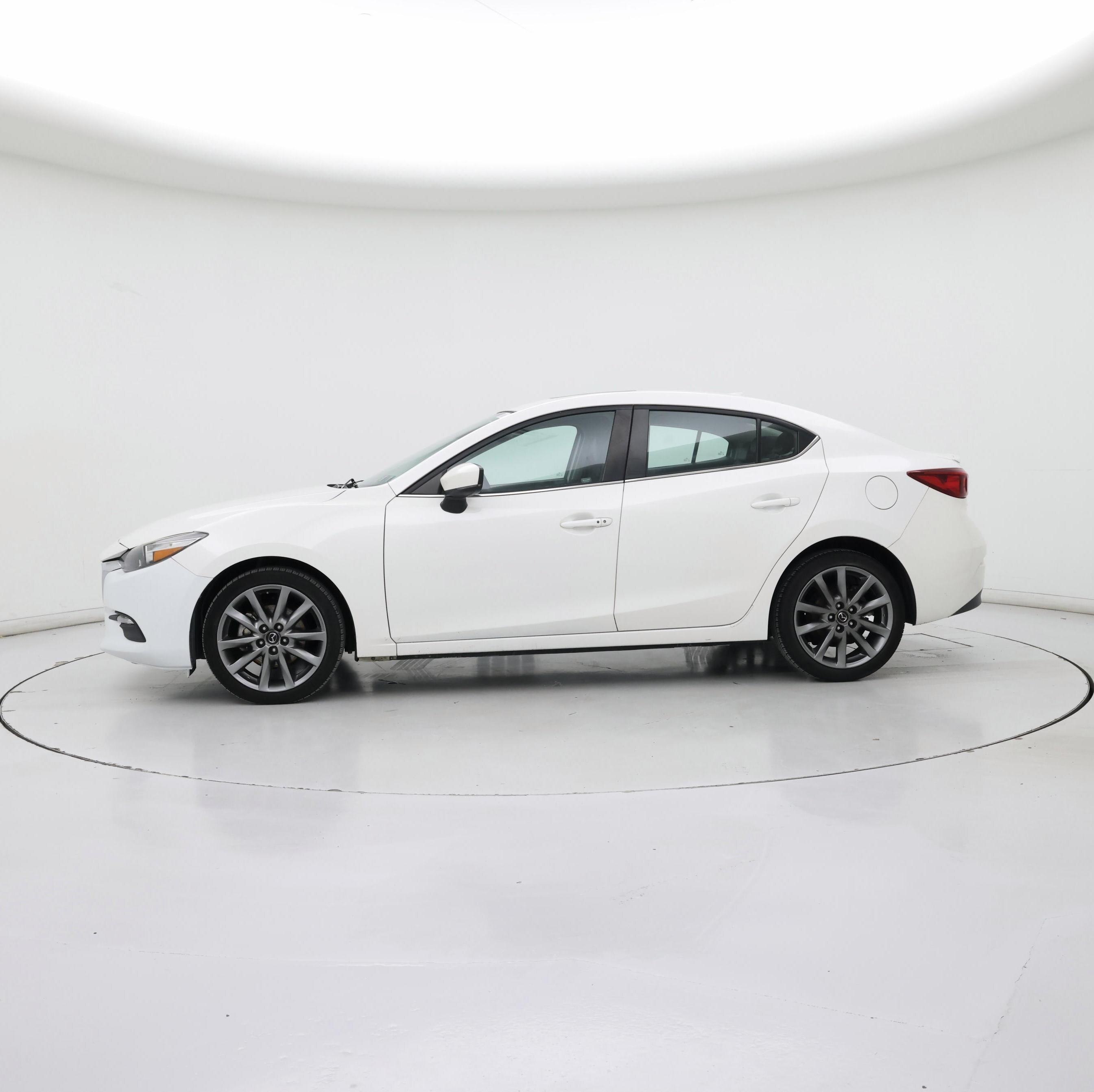 Thumbnail: 2018 Mazda Mazda3 - 3