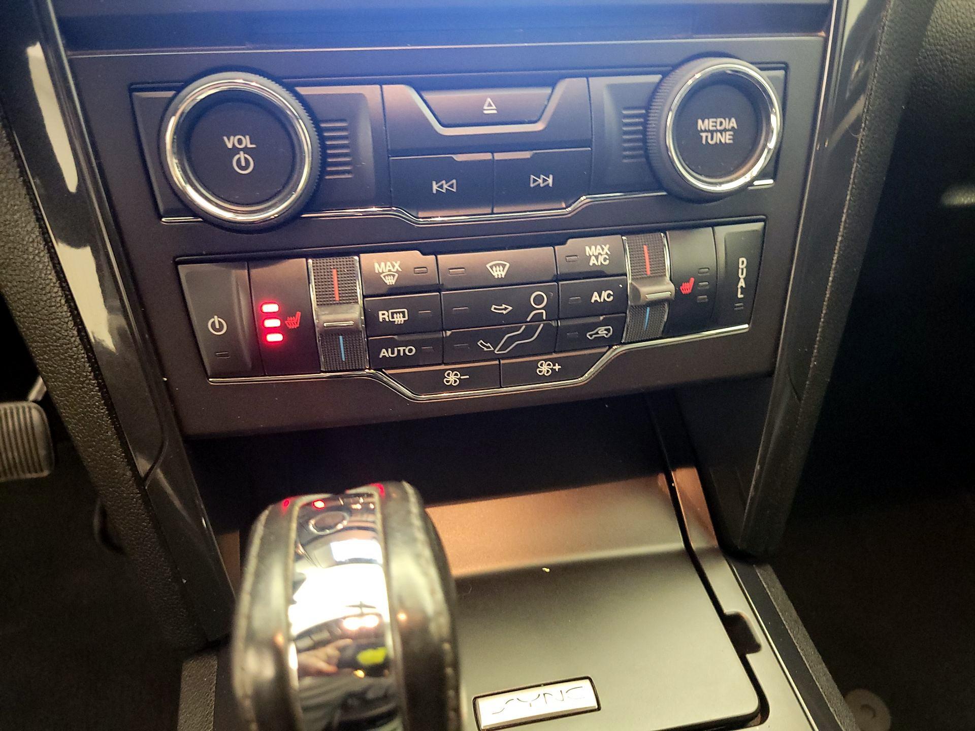 Thumbnail: 2017 Ford Explorer - 16