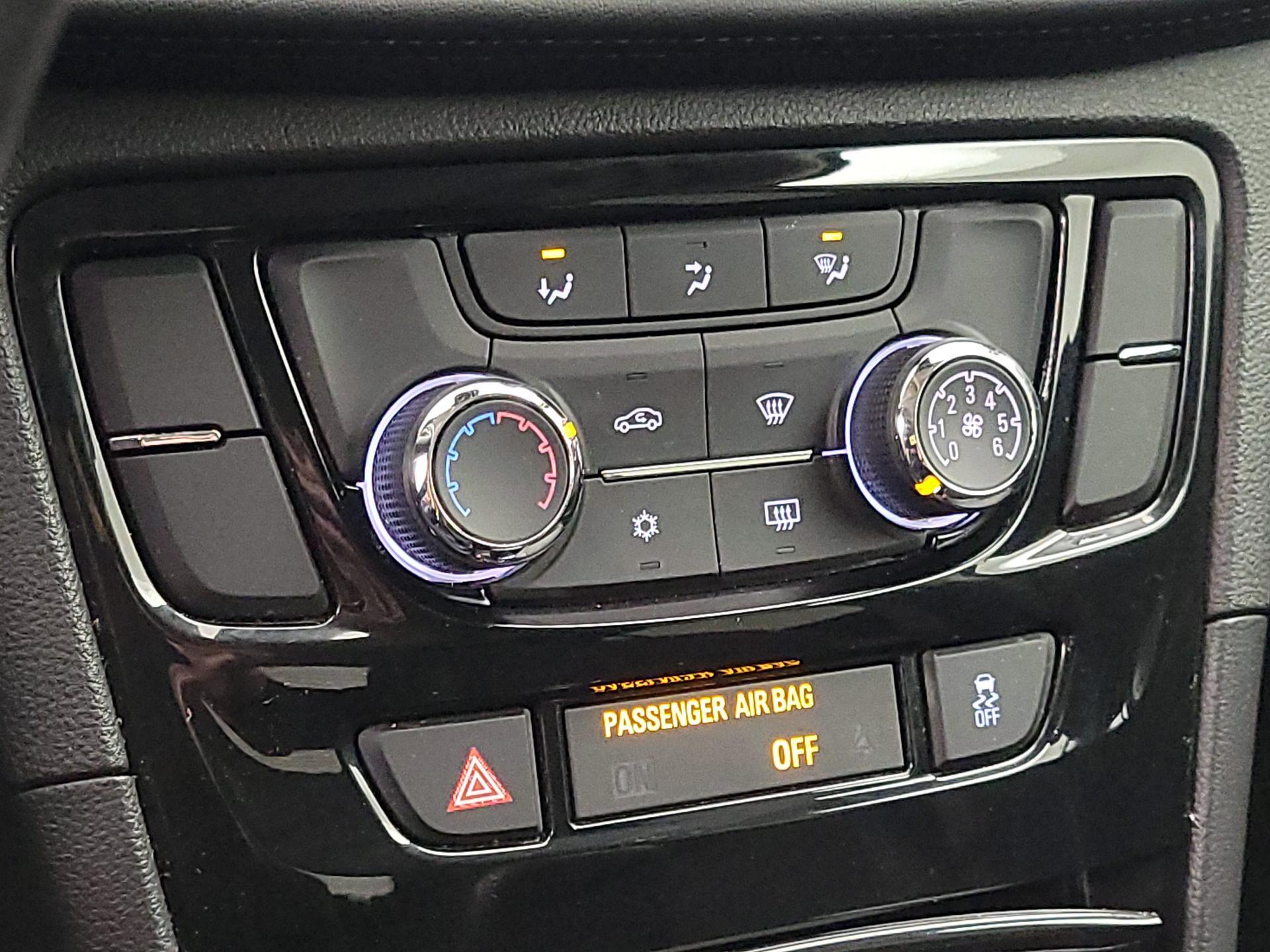 Thumbnail: 2019 Buick Encore - 17