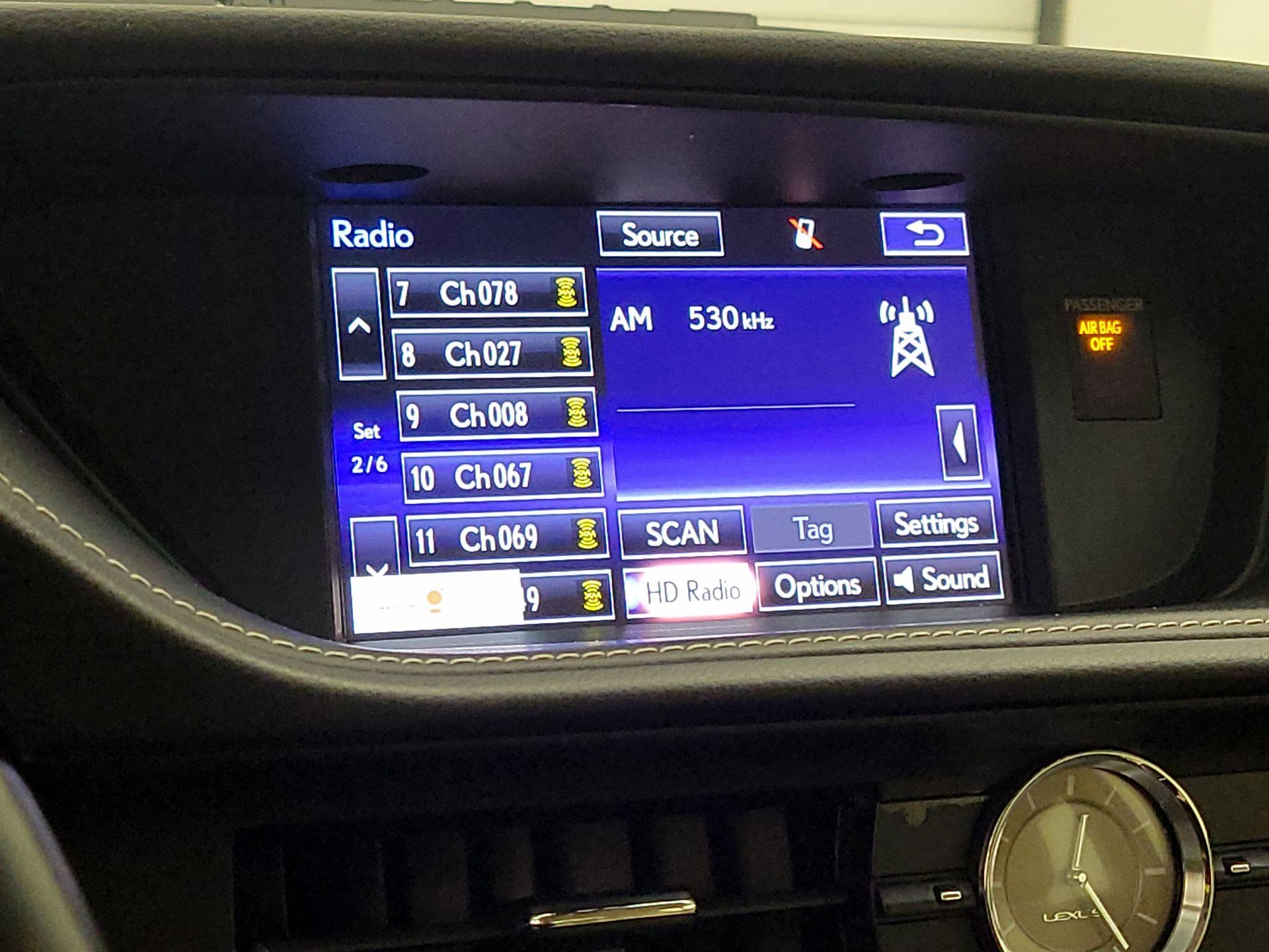 Thumbnail: 2015 Lexus ES - 16