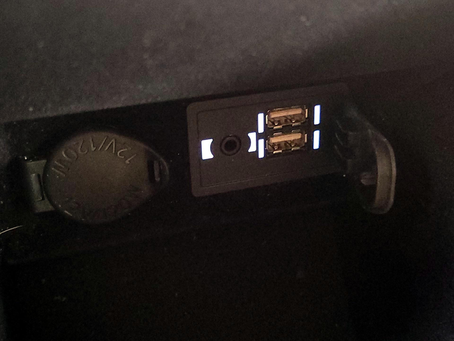 Thumbnail: 2015 Lexus ES - 19