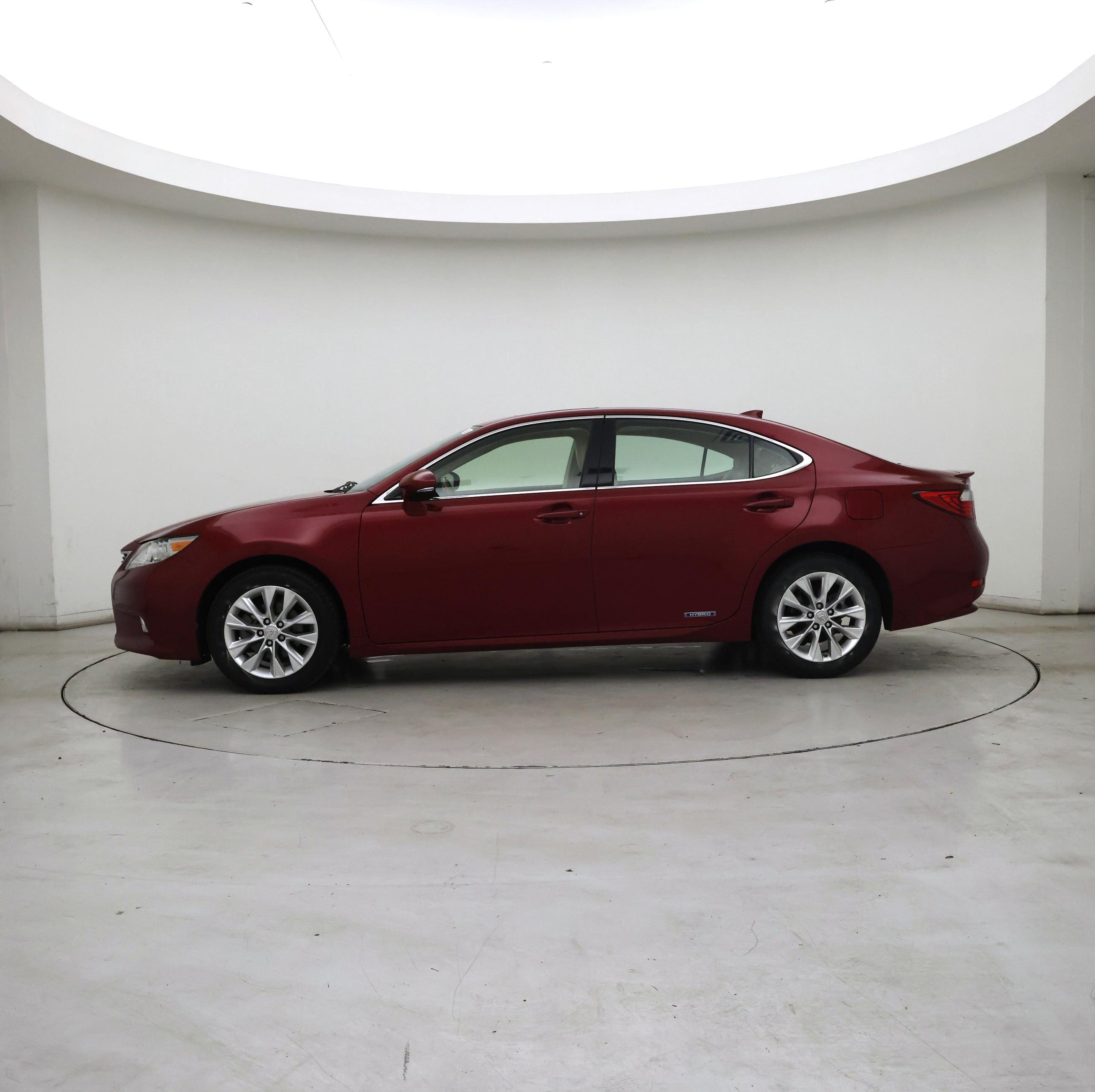 Thumbnail: 2015 Lexus ES - 3