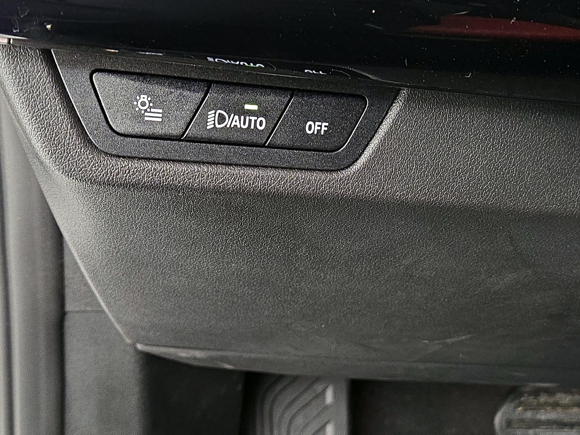 Thumbnail: 2023 BMW X1 - 13