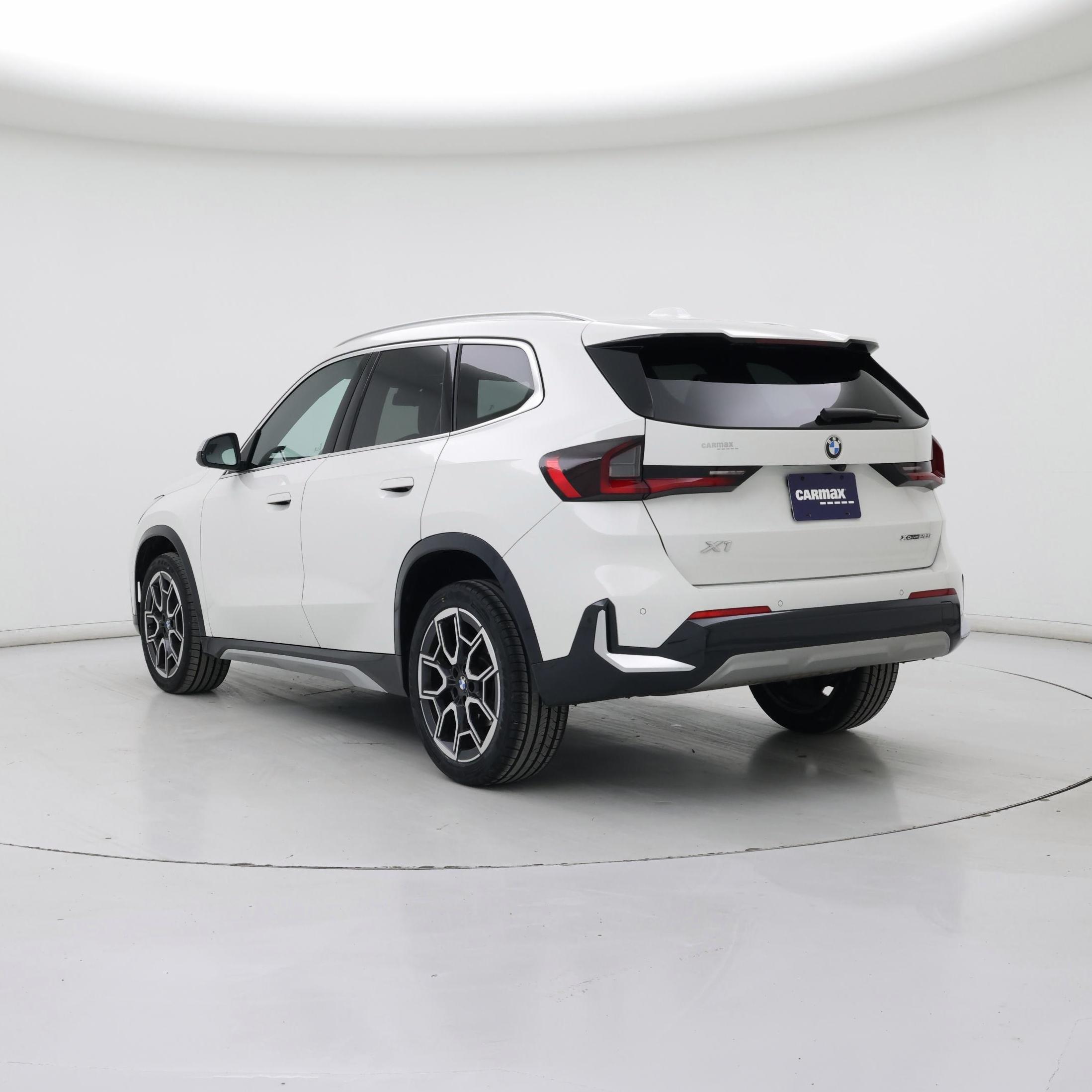 Thumbnail: 2023 BMW X1 - 2