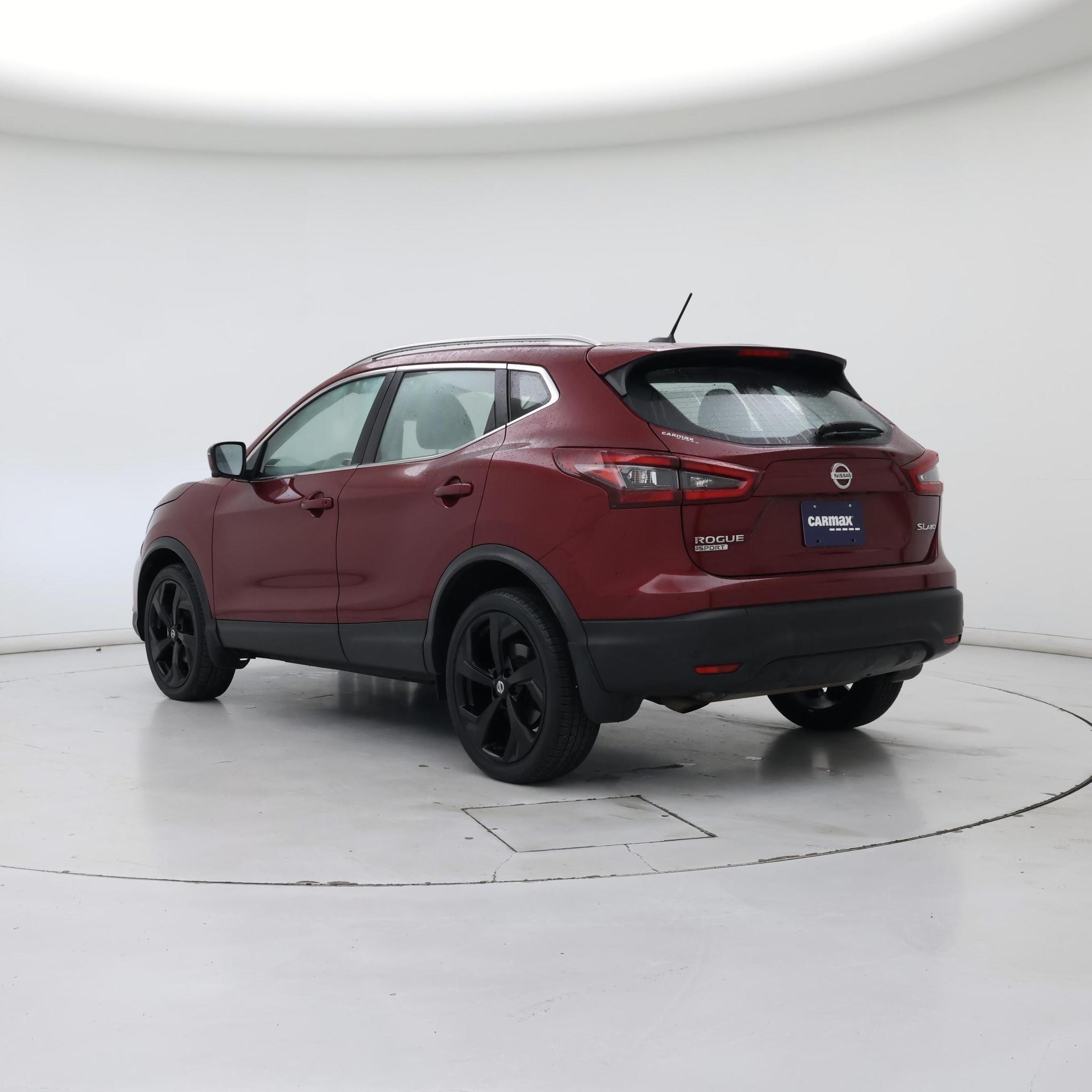 Thumbnail: 2021 Nissan Rogue Sport - 2