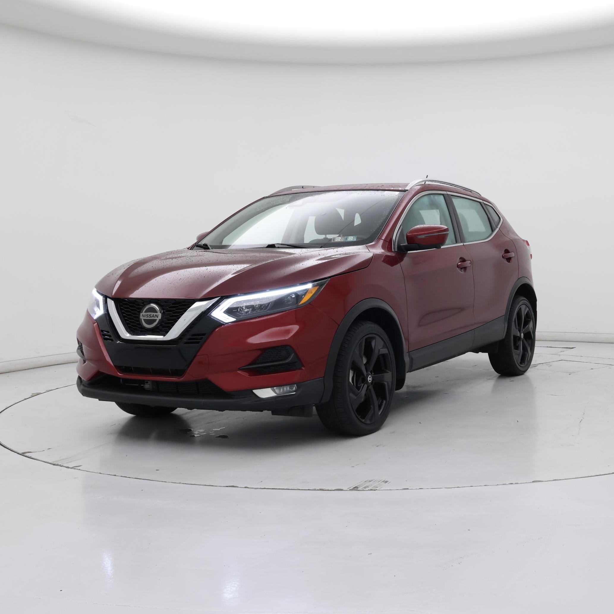 Thumbnail: 2021 Nissan Rogue Sport - 4