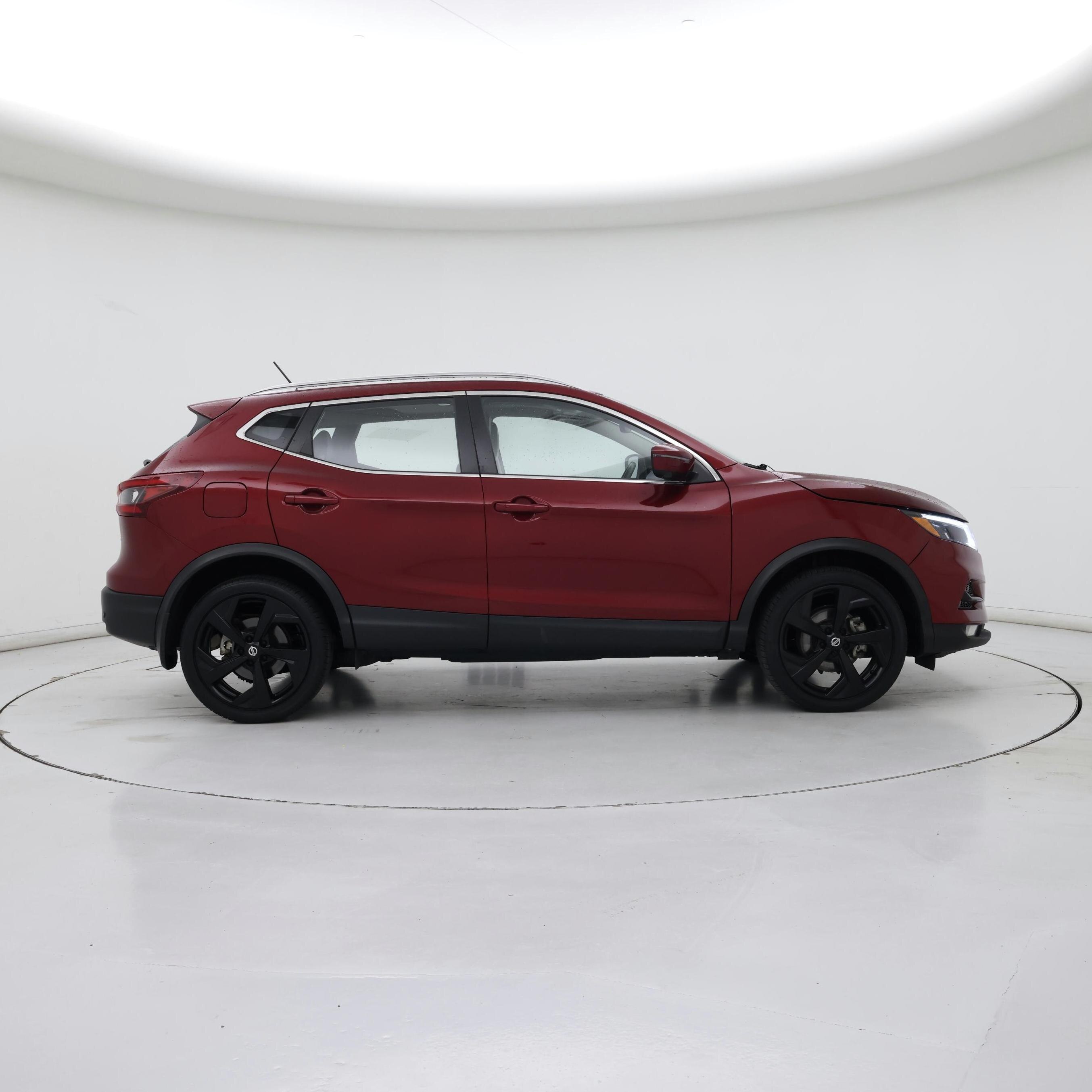 Thumbnail: 2021 Nissan Rogue Sport - 7