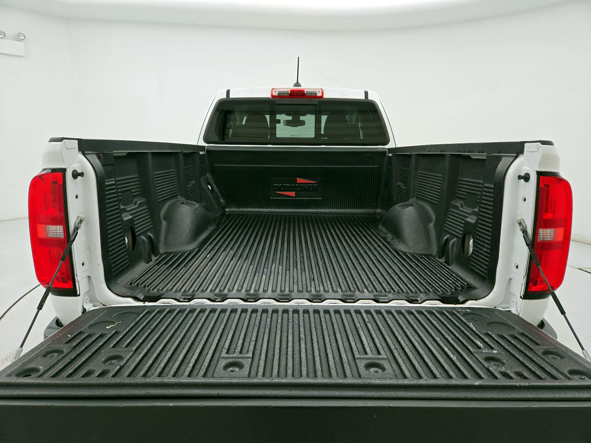 Thumbnail: 2016 Chevrolet Colorado - 20