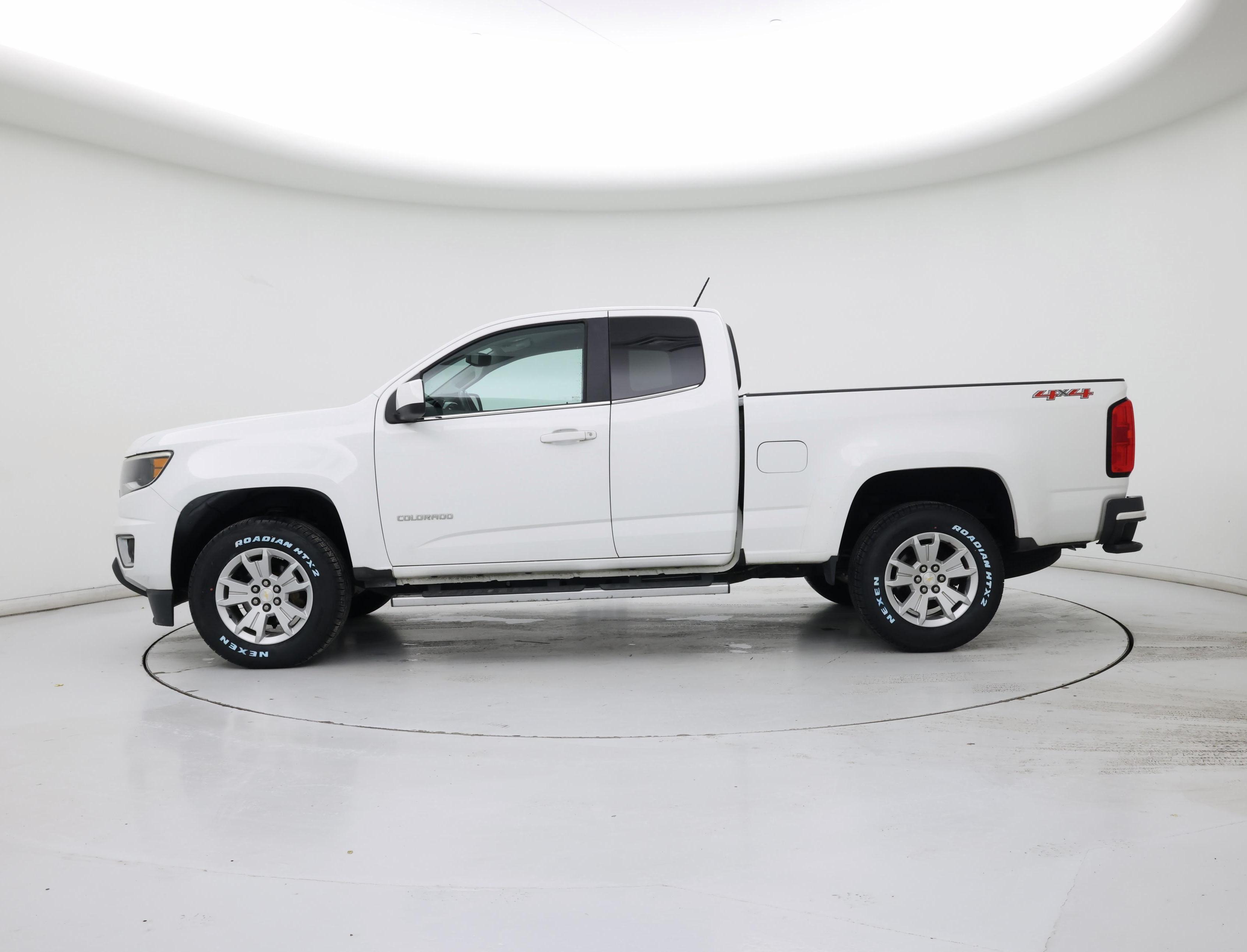 Thumbnail: 2016 Chevrolet Colorado - 3