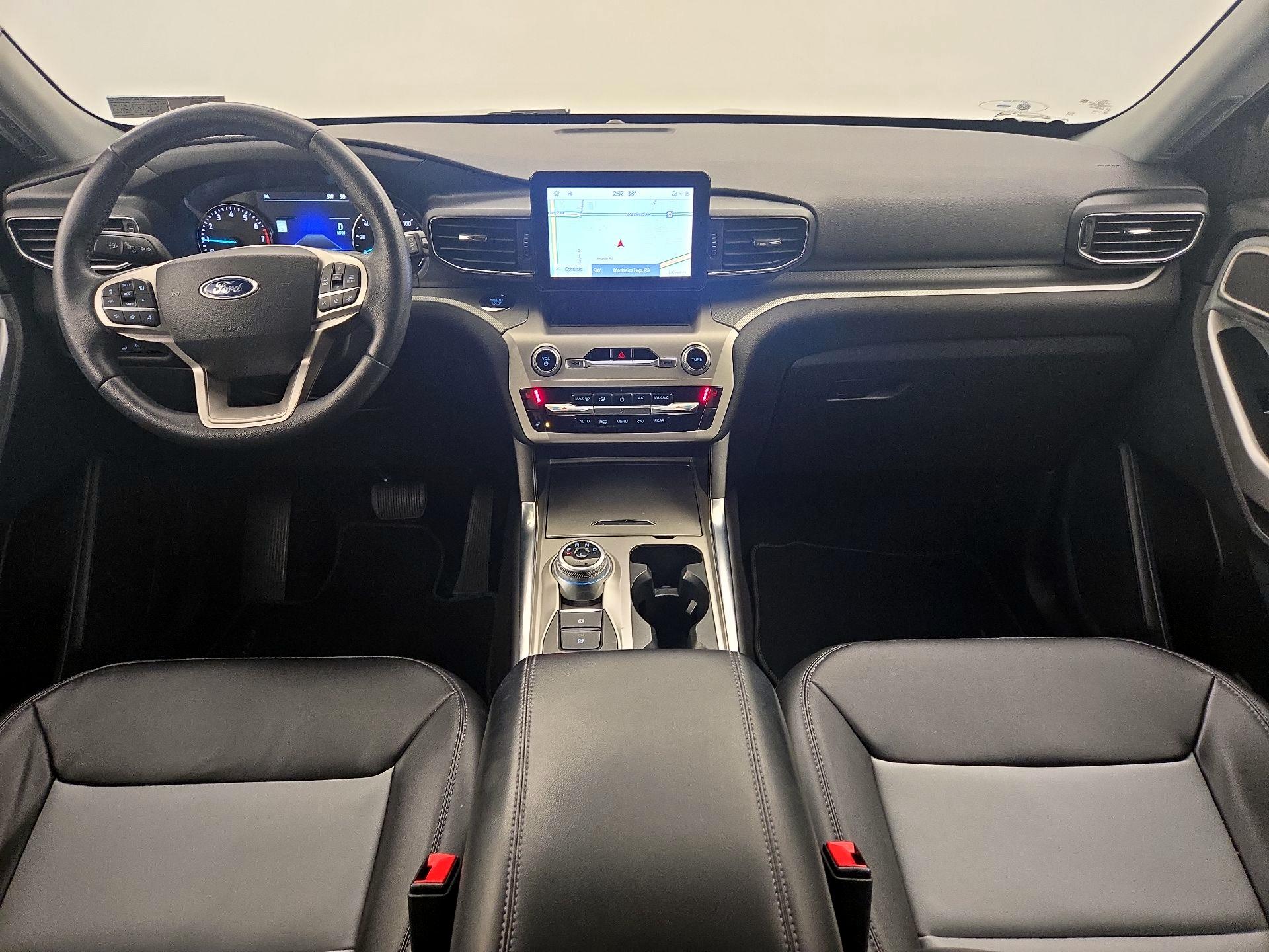 Thumbnail: 2022 Ford Explorer - 9