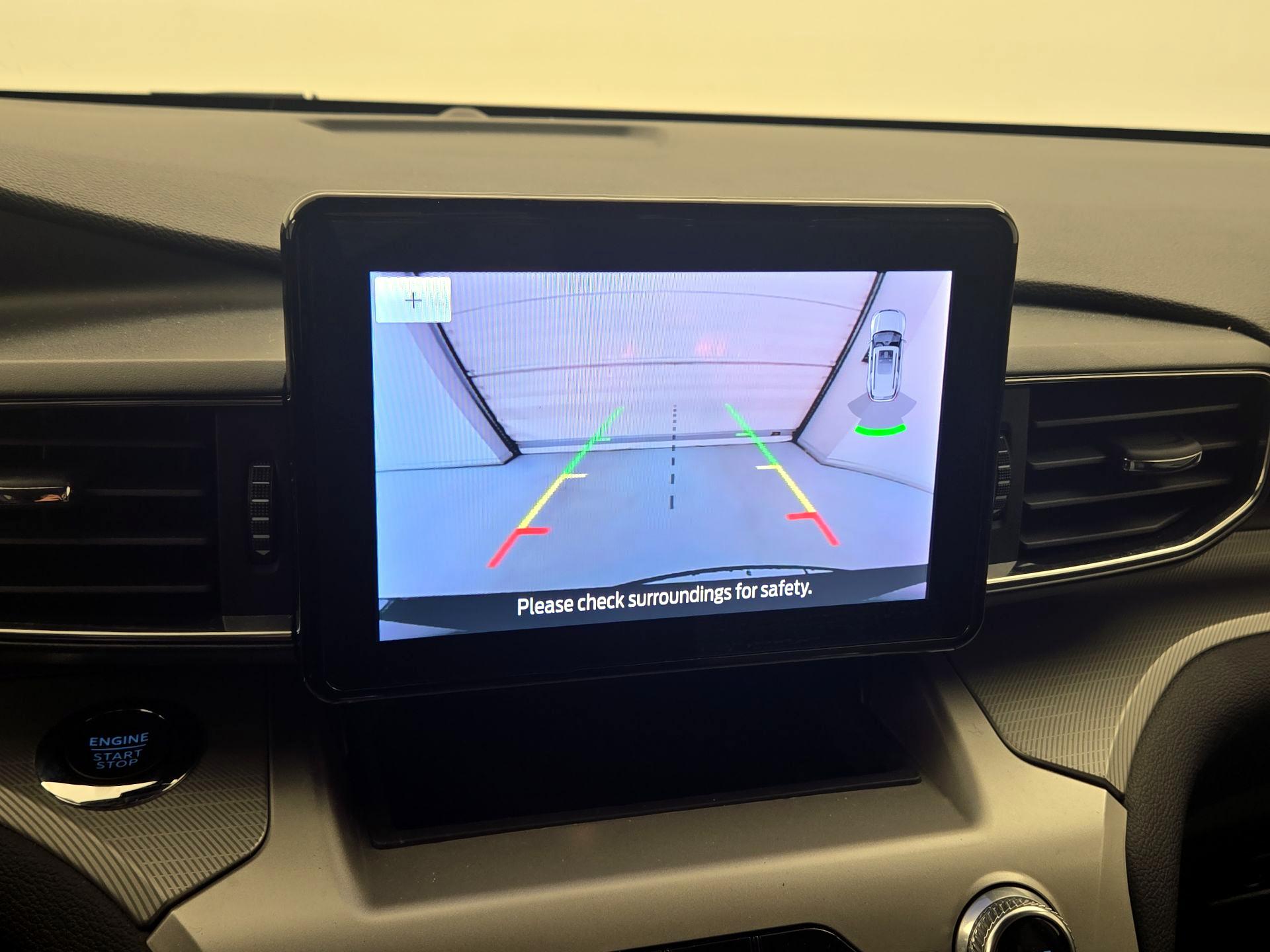 Thumbnail: 2022 Ford Explorer - 15