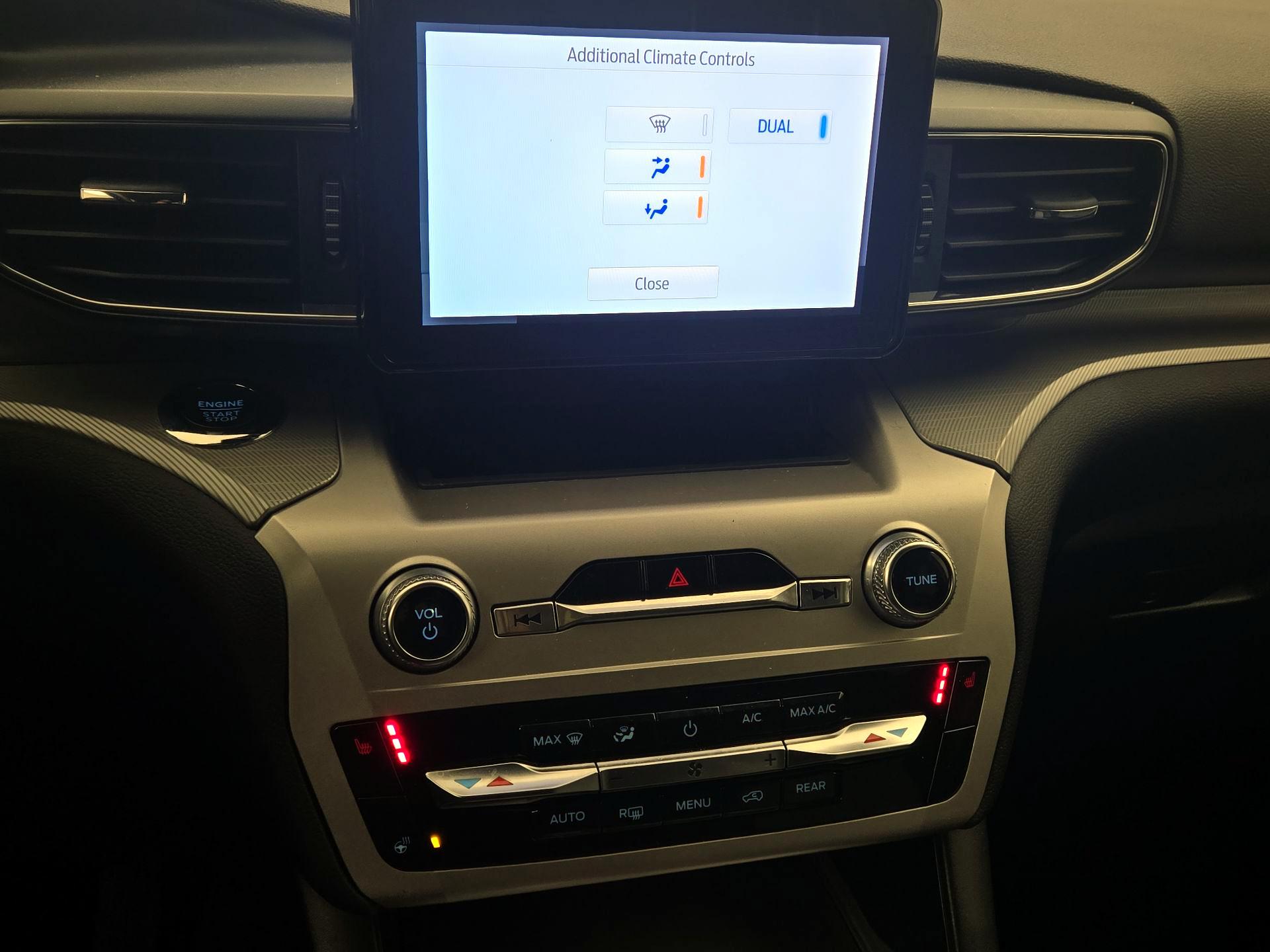 Thumbnail: 2022 Ford Explorer - 17