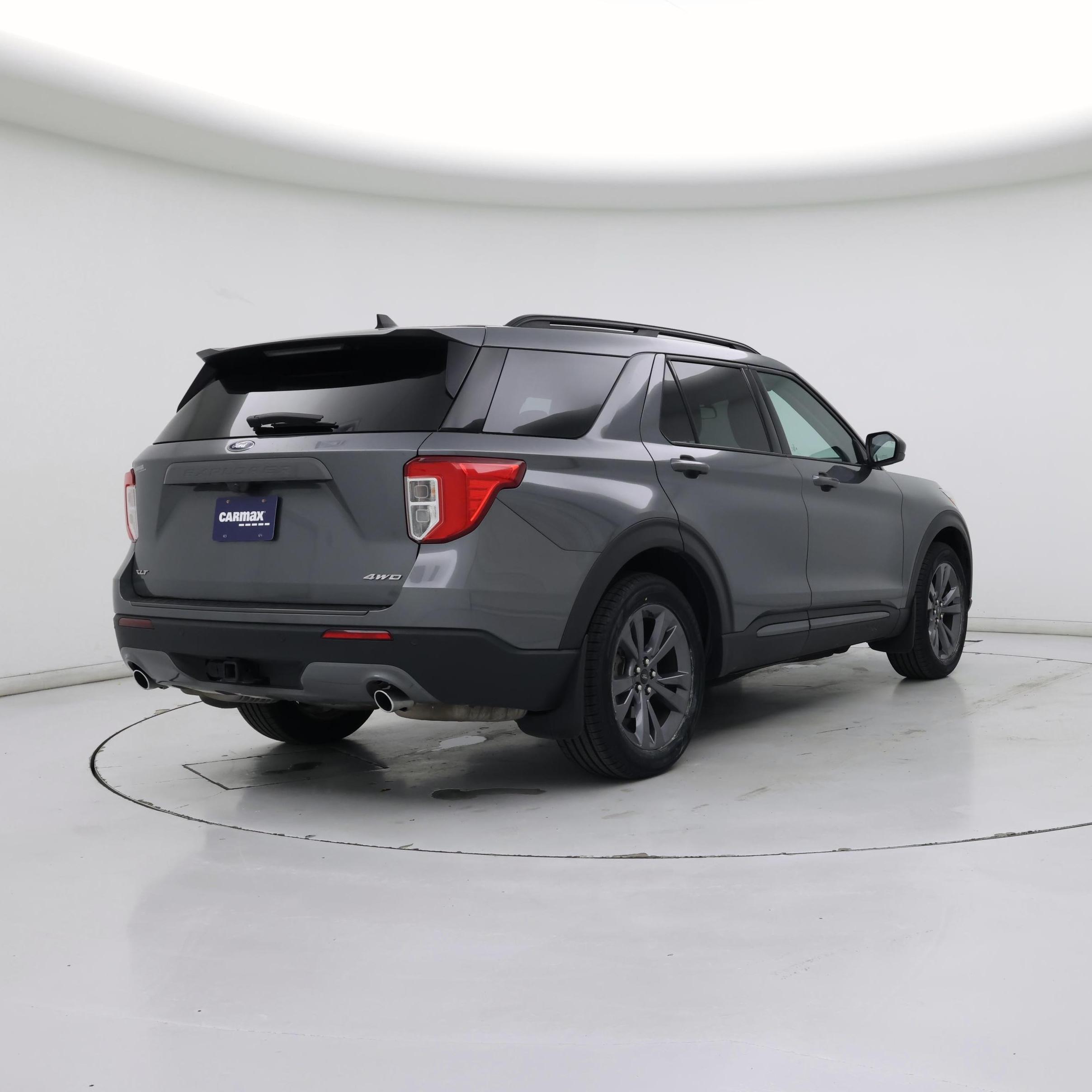 Thumbnail: 2022 Ford Explorer - 8