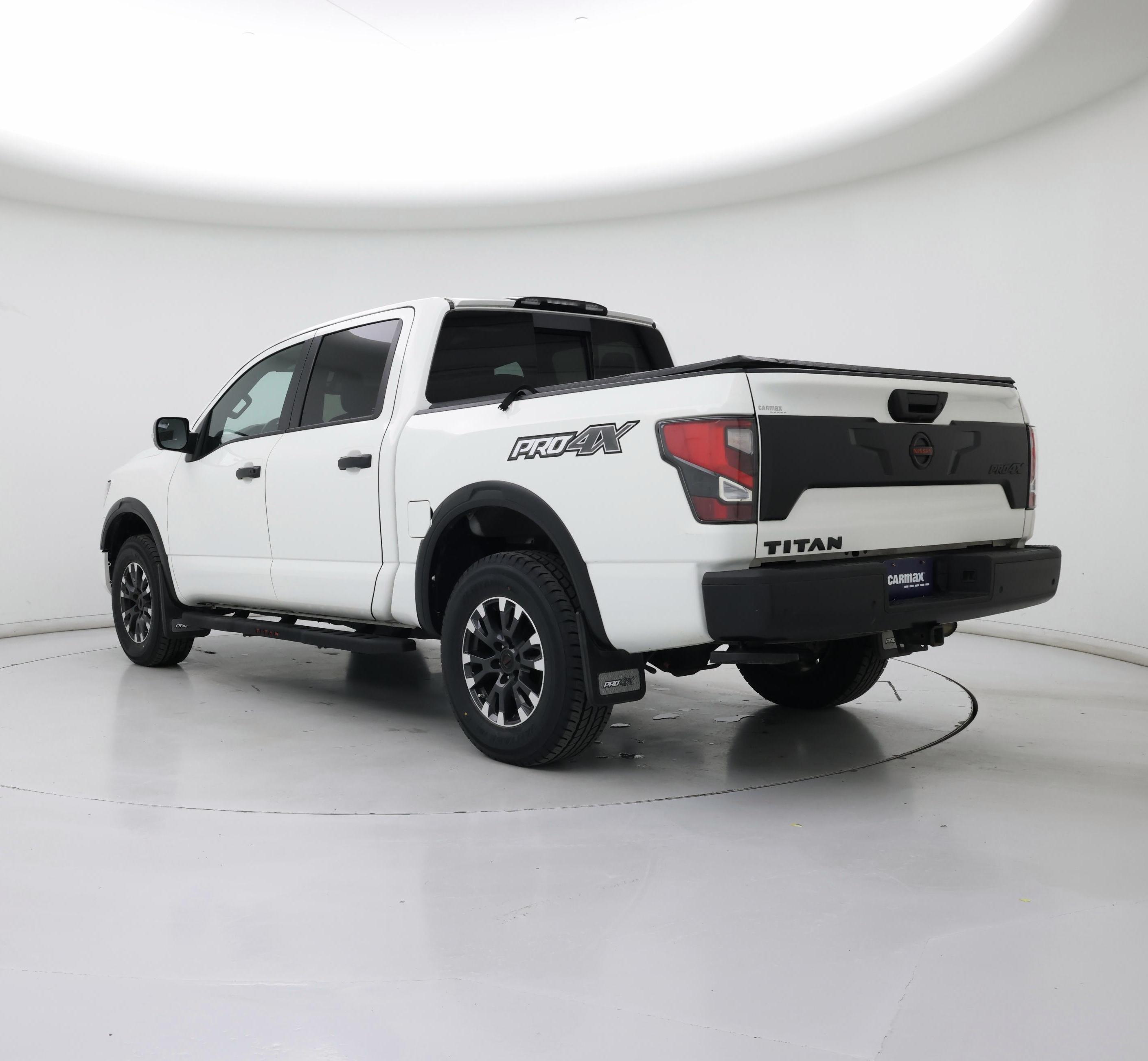 Thumbnail: 2021 Nissan Titan - 2