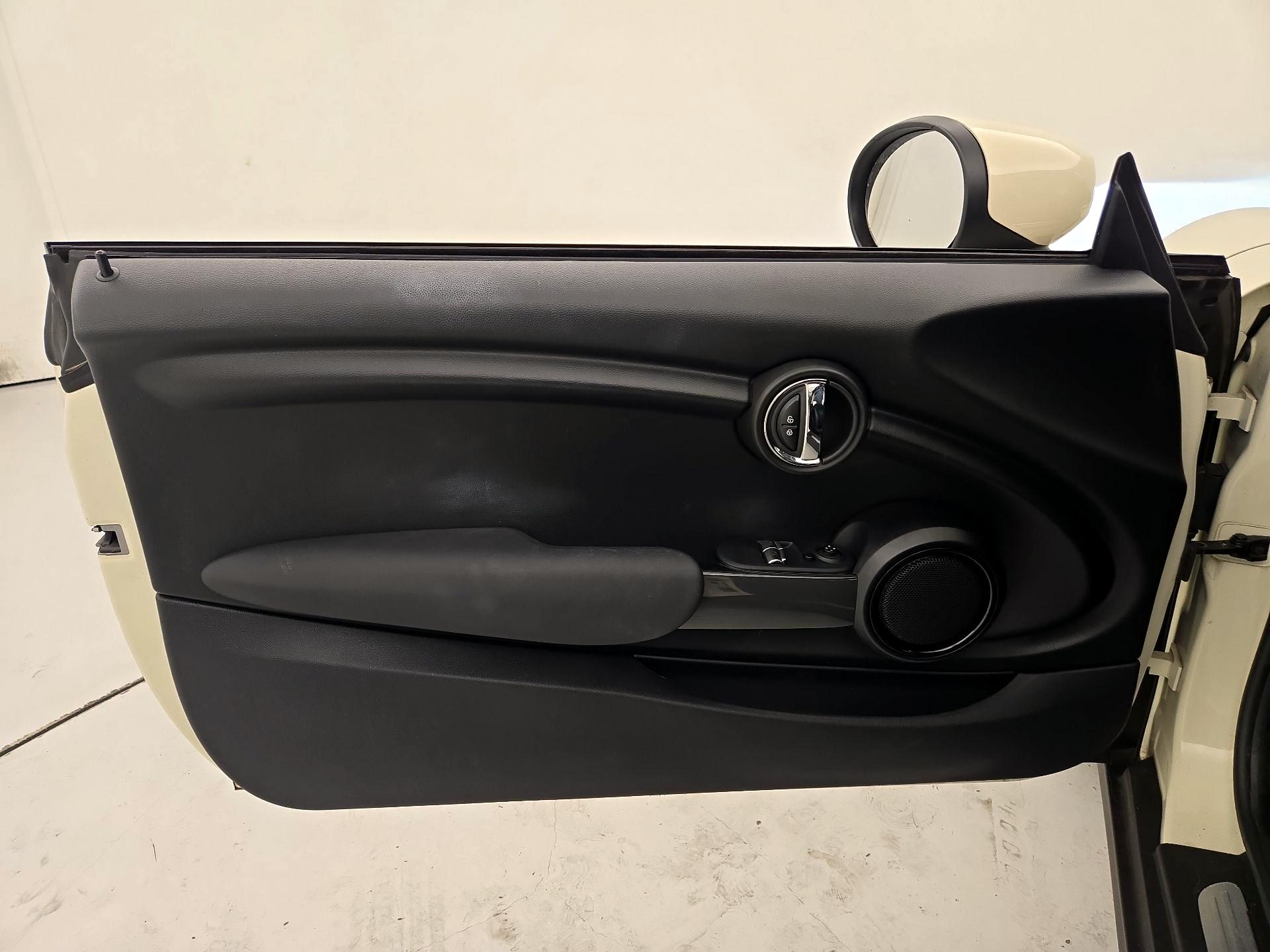 Thumbnail: 2021 MINI Cooper Hardtop - 12