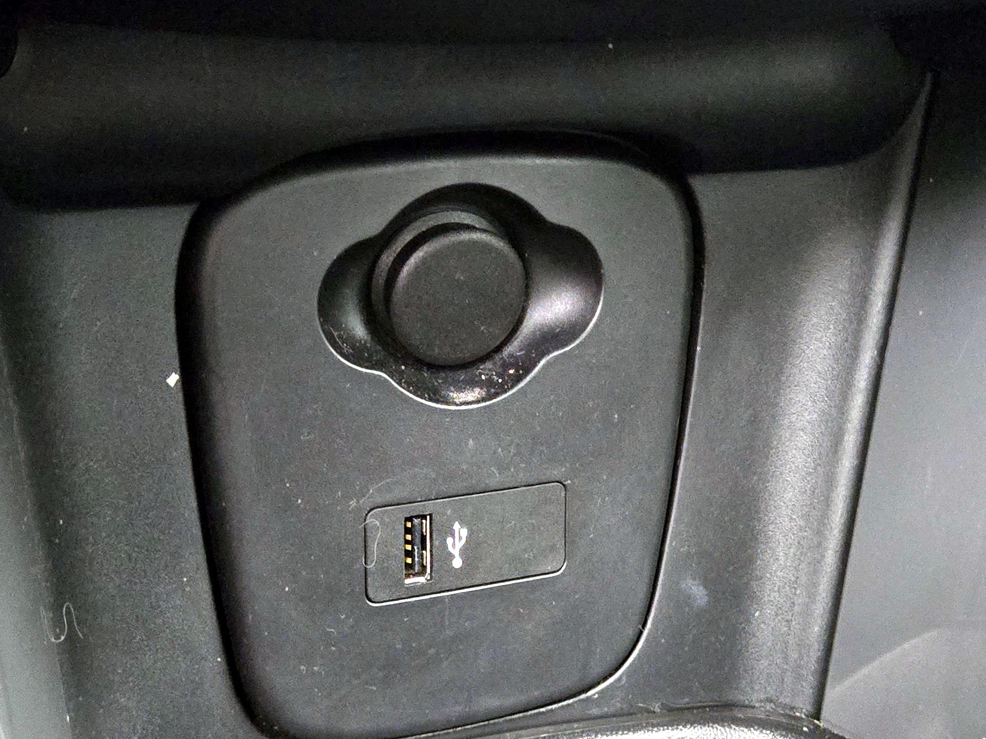 Thumbnail: 2021 MINI Cooper Hardtop - 18