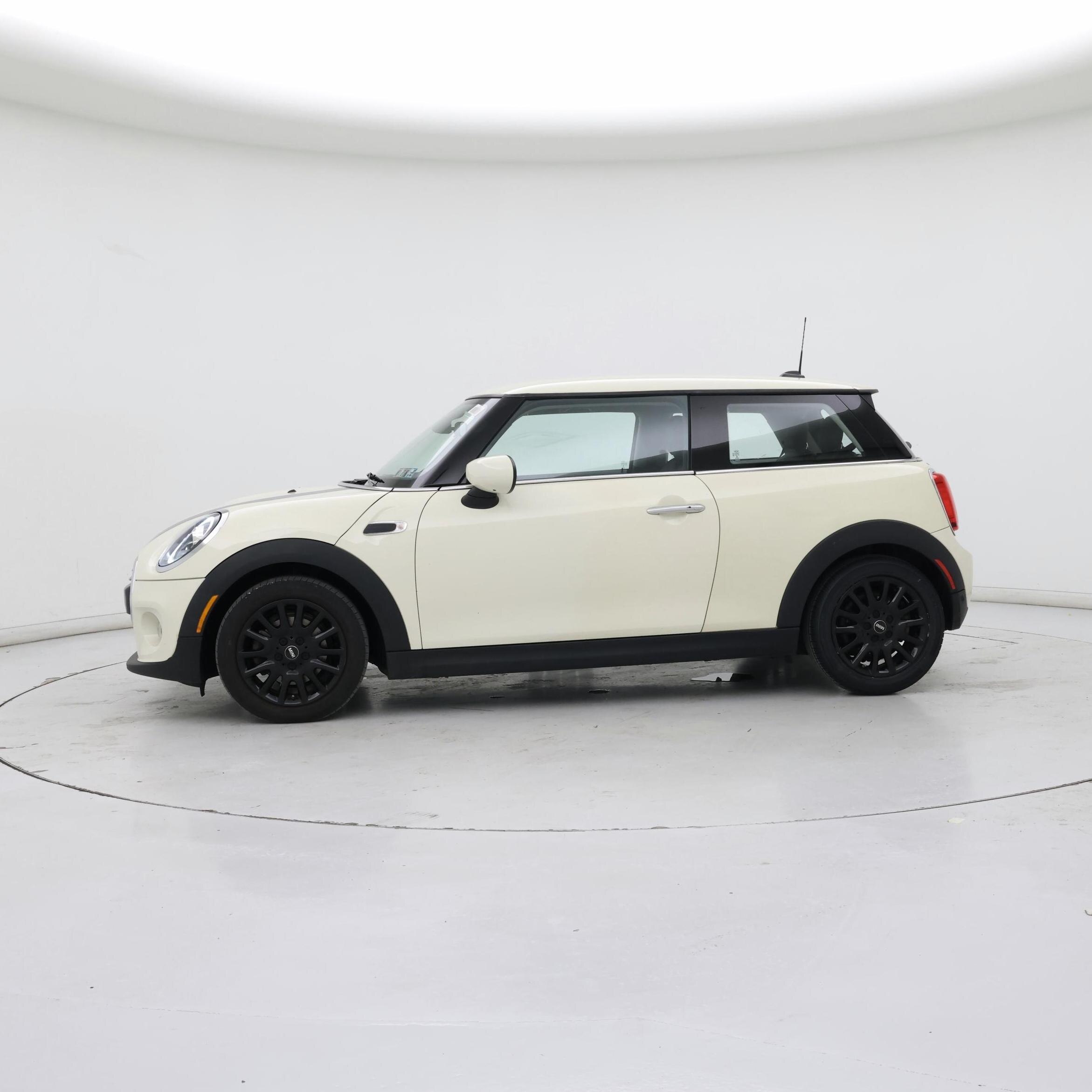 Thumbnail: 2021 MINI Cooper Hardtop - 3