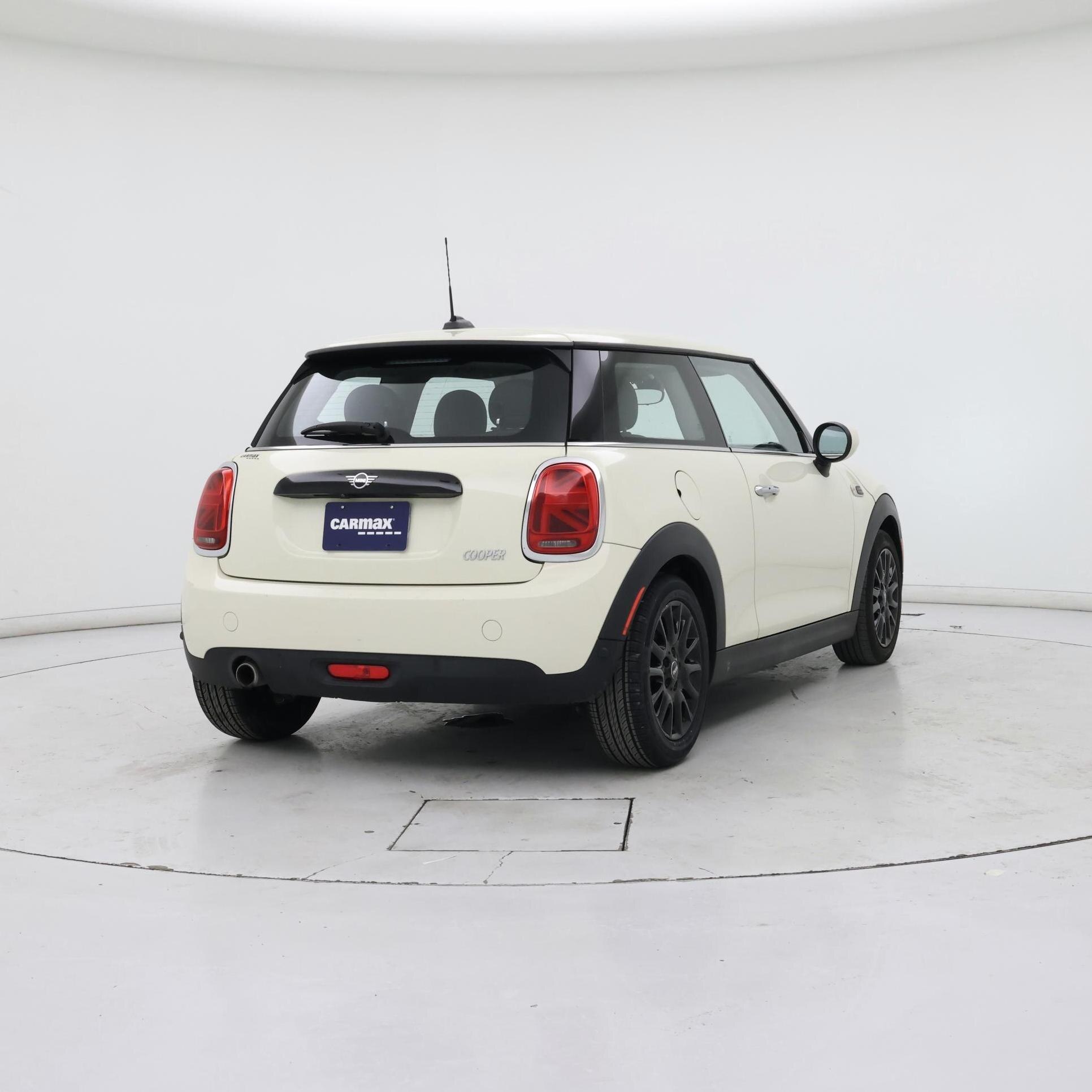 Thumbnail: 2021 MINI Cooper Hardtop - 8
