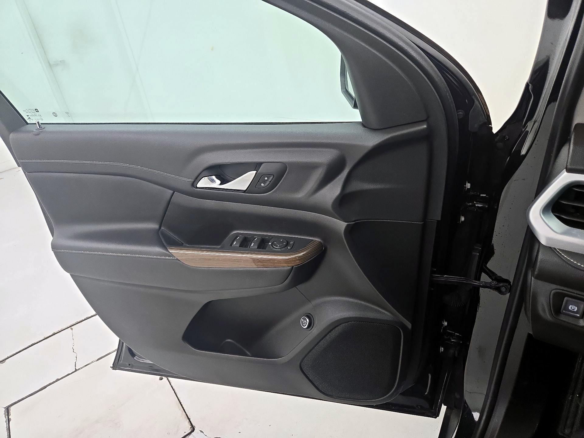 Thumbnail: 2023 GMC Acadia - 12