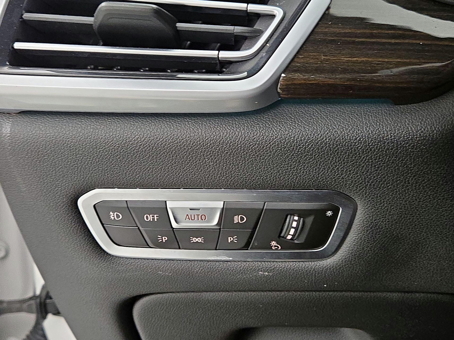 Thumbnail: 2021 BMW X5 - 13