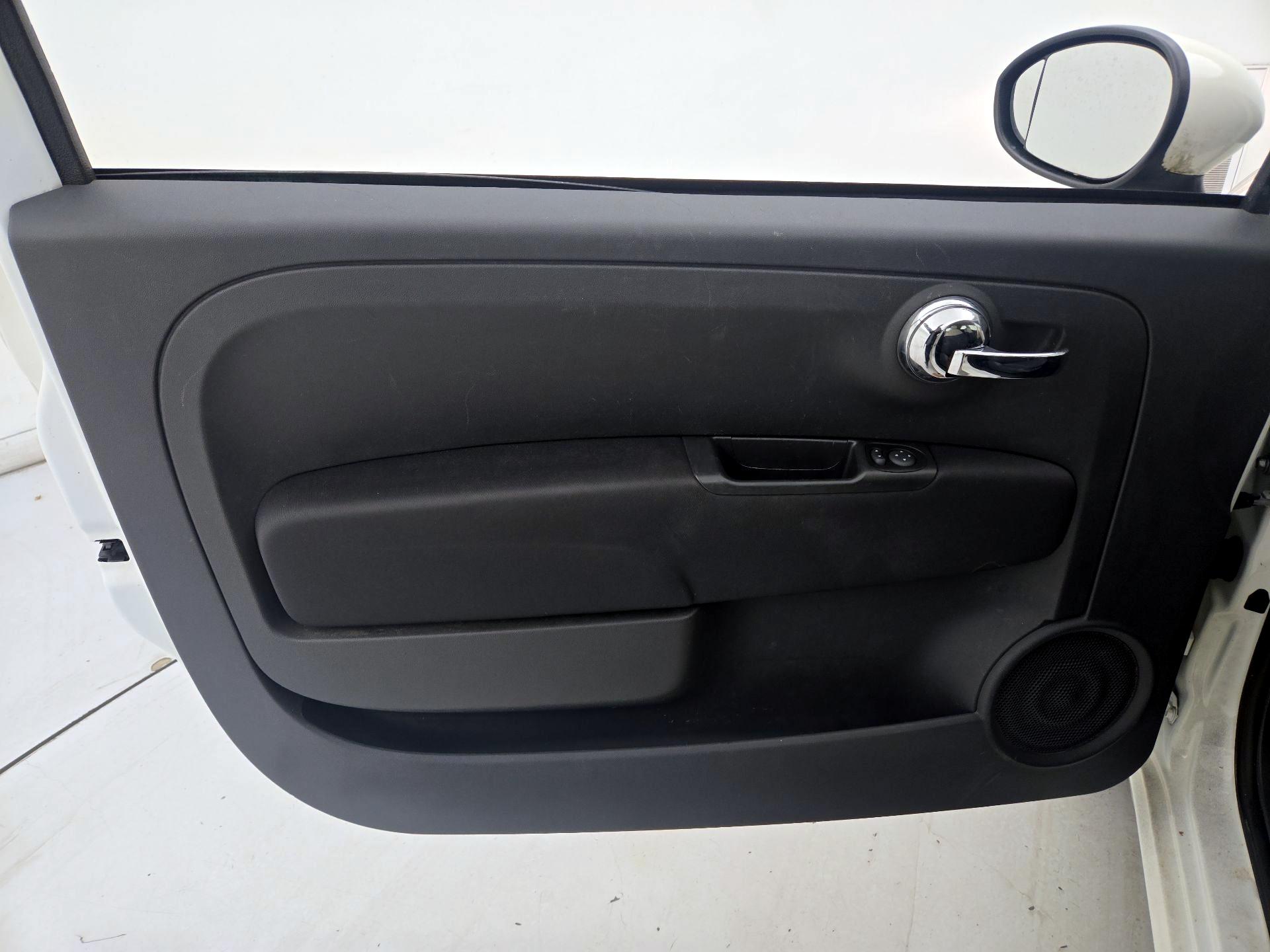 Thumbnail: 2015 Fiat 500 - 12