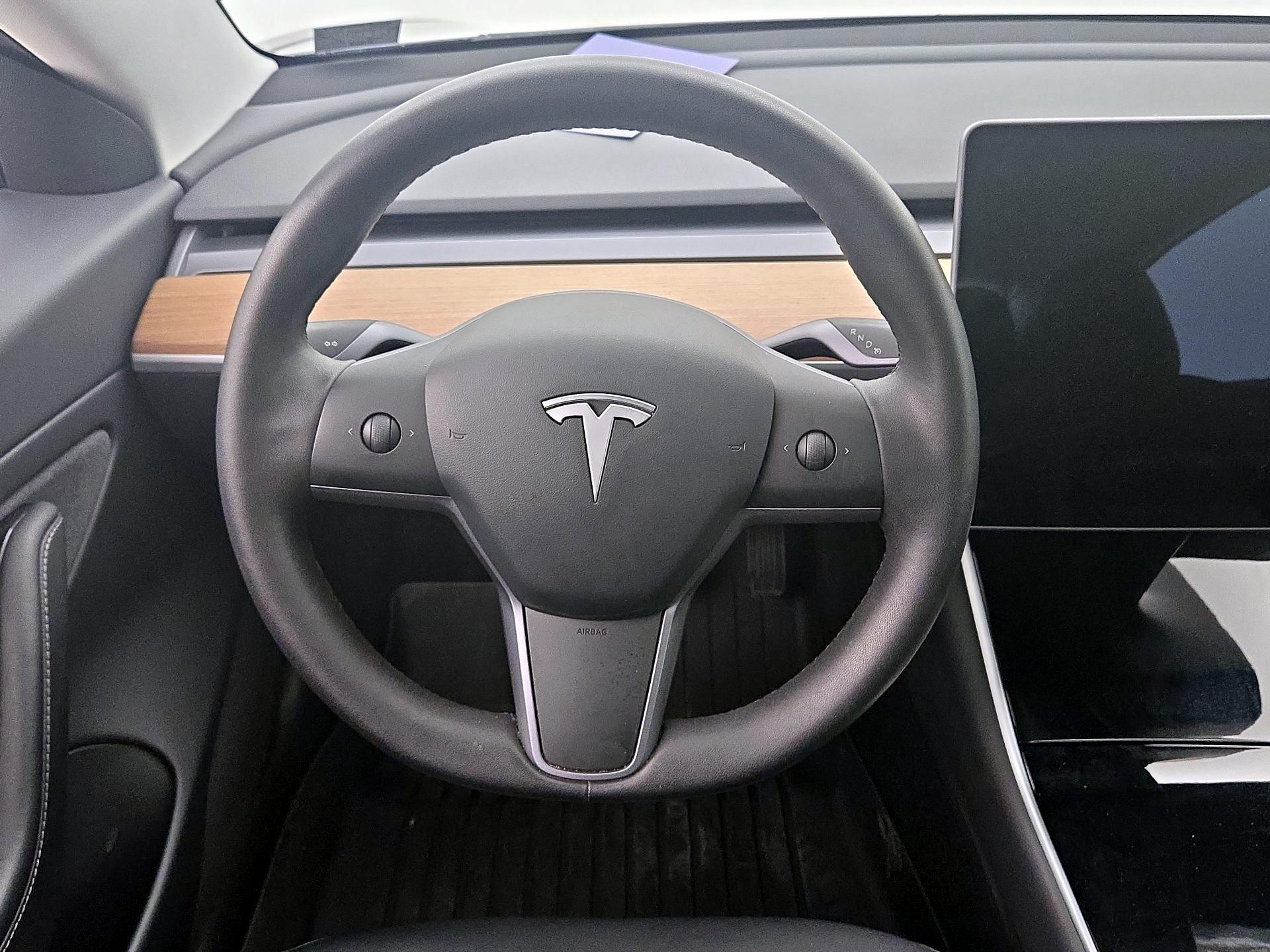 Thumbnail: 2020 Tesla Model 3 - 10