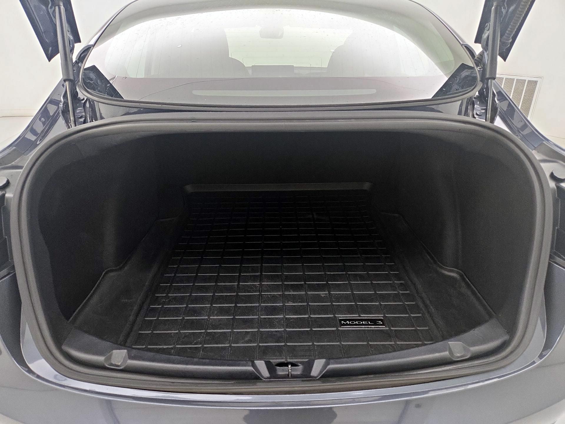 Thumbnail: 2020 Tesla Model 3 - 19