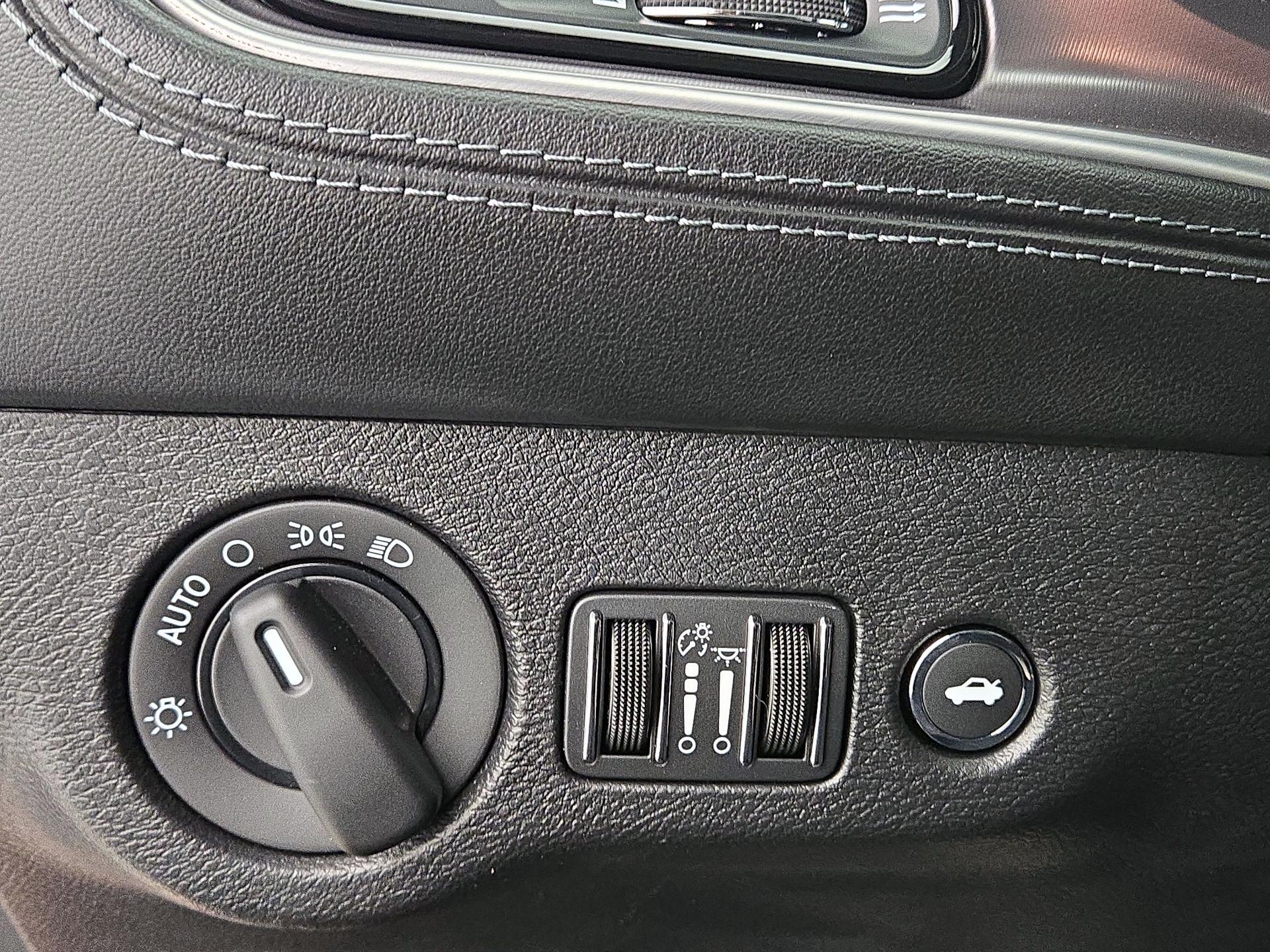 Thumbnail: 2021 Dodge Challenger - 13